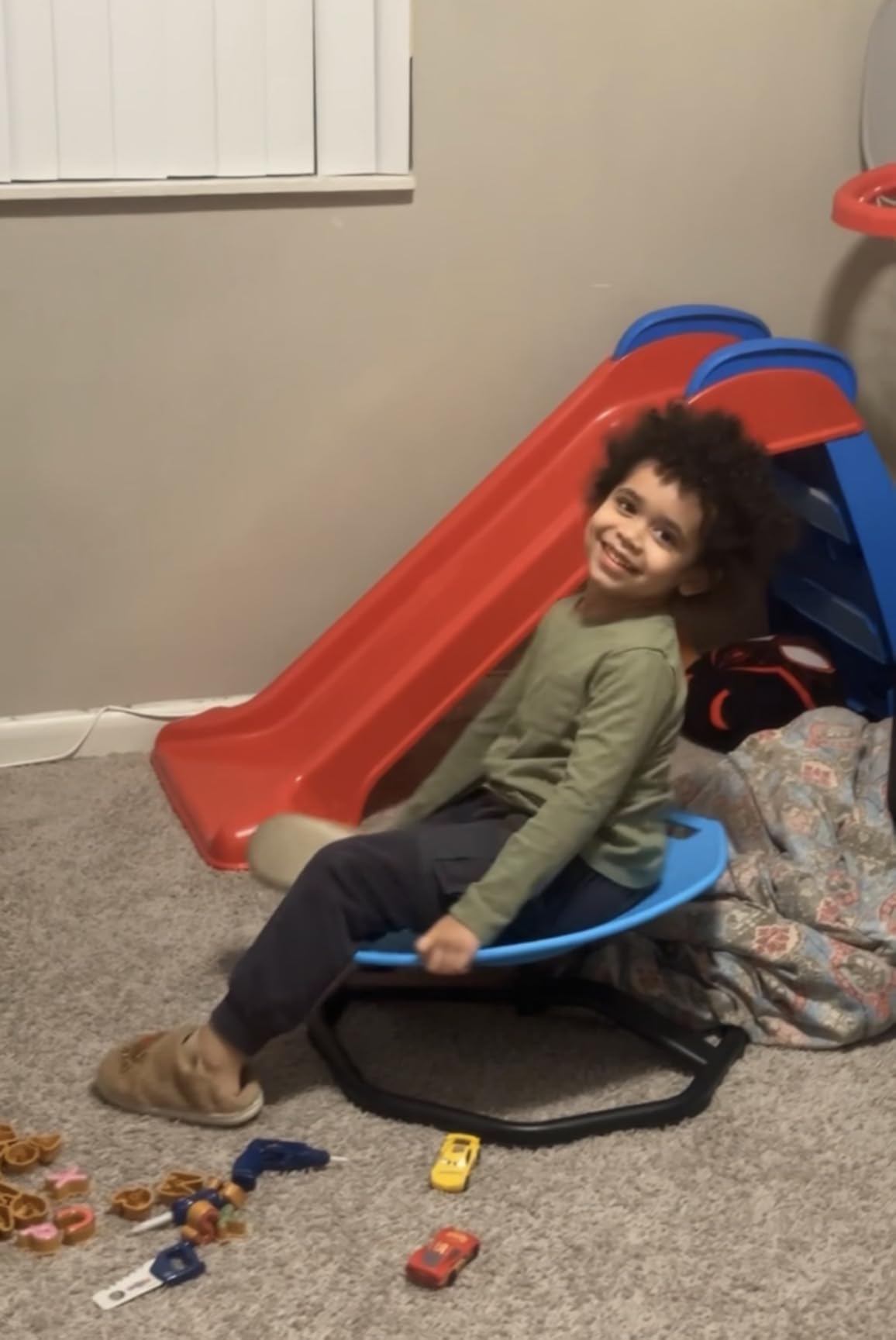 KidBloom Spinning Chair for Autistic Kids, Upgrade Handle Sensory Chair, Autism & ADHD Chair, Kid's Furniture, Autism Sensory Products for Kids customer photo 1