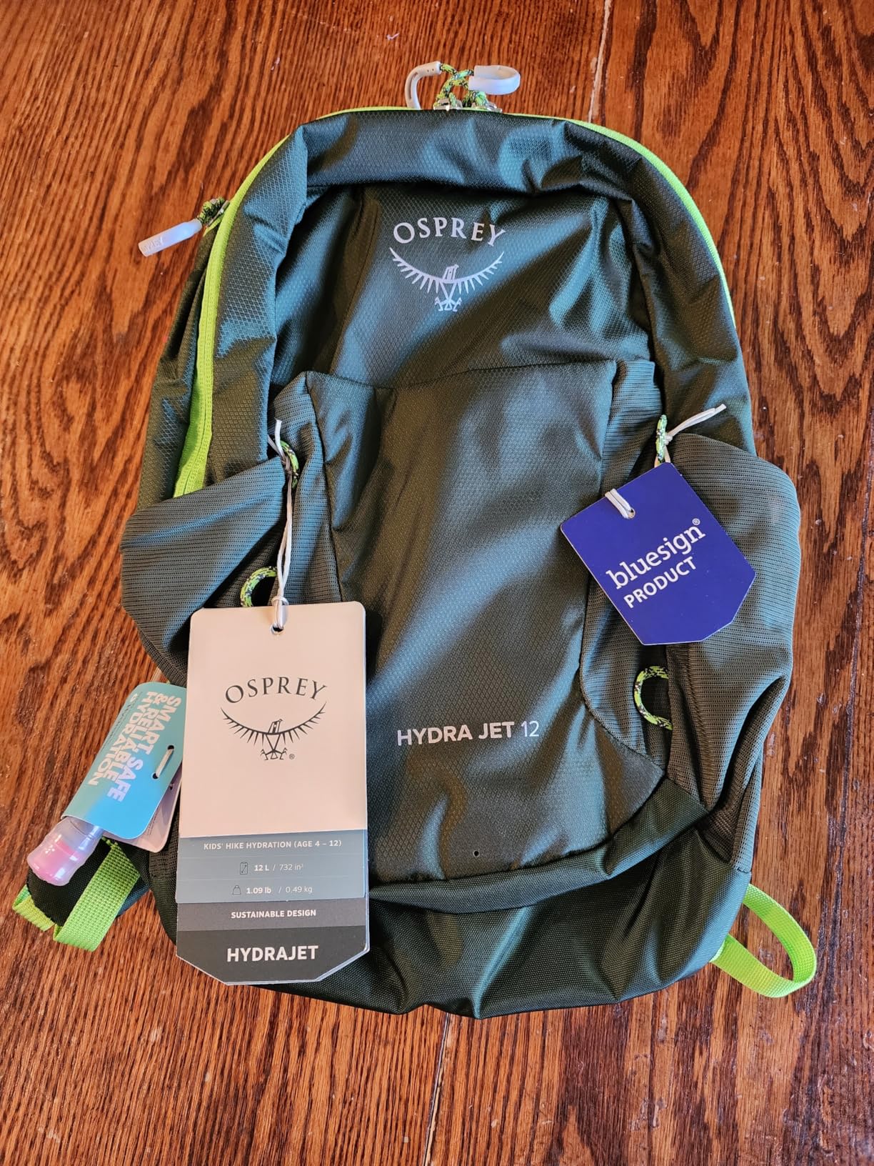 Osprey HydraJet 12L Kids' Hiking Backpack with Hydraulics Reservoir, Green Canopy customer photo 2