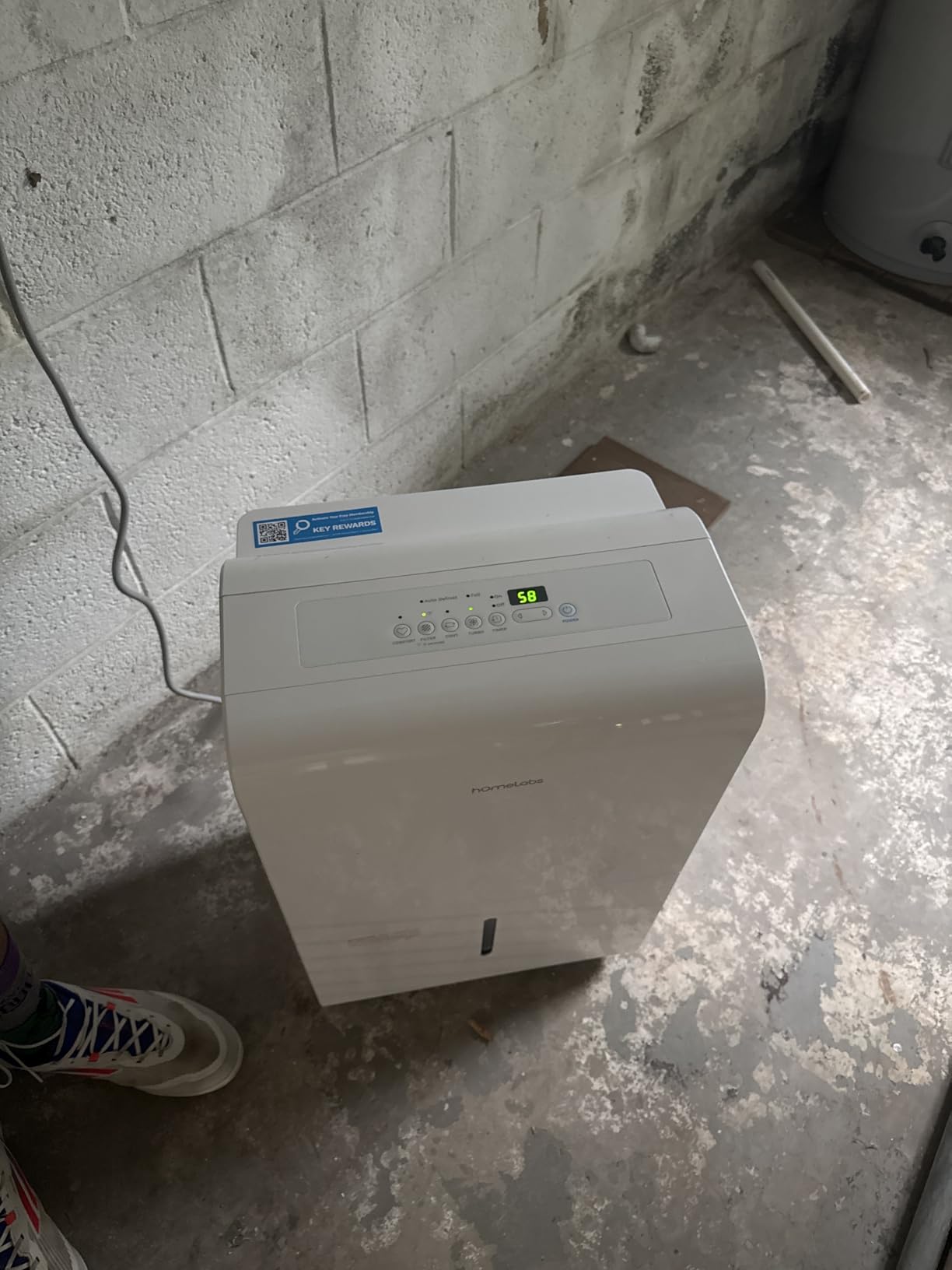 hOmeLabs Dehumidifier 3,500 Sq Ft Wi-Fi (25 Pint MAX 64 Pint at 95°F, 90% RH) for Advanced Humidity & Moisture Control, Quiet, Efficient, Auto Shut-off, Ideal for Home, Basement, Office customer photo 1