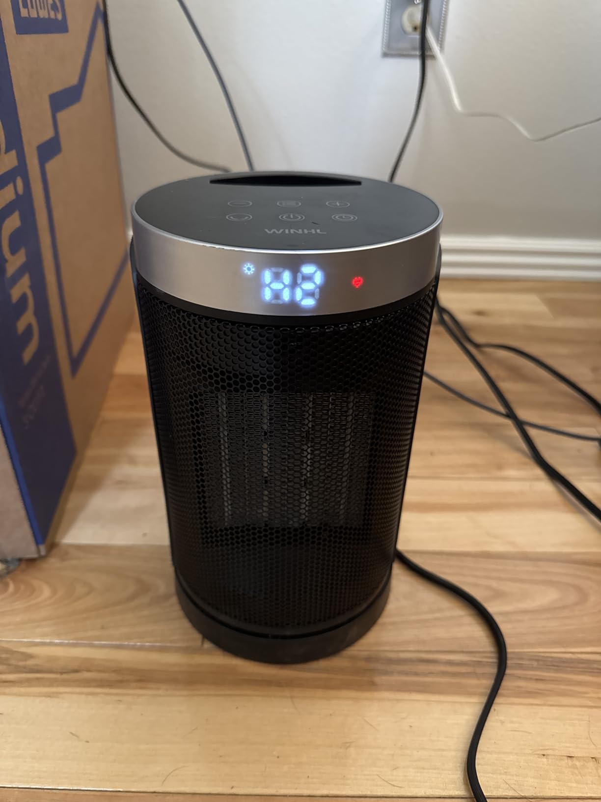 Space Heater, WINHL Small Portable Electric Heaters for Indoor Use with Thermostat and Remote, 70°Oscillation, 12H Timer, 5 Modes, 1500W PTC Ceramic Fast Safety Heat for Office Bedroom Home customer photo 1