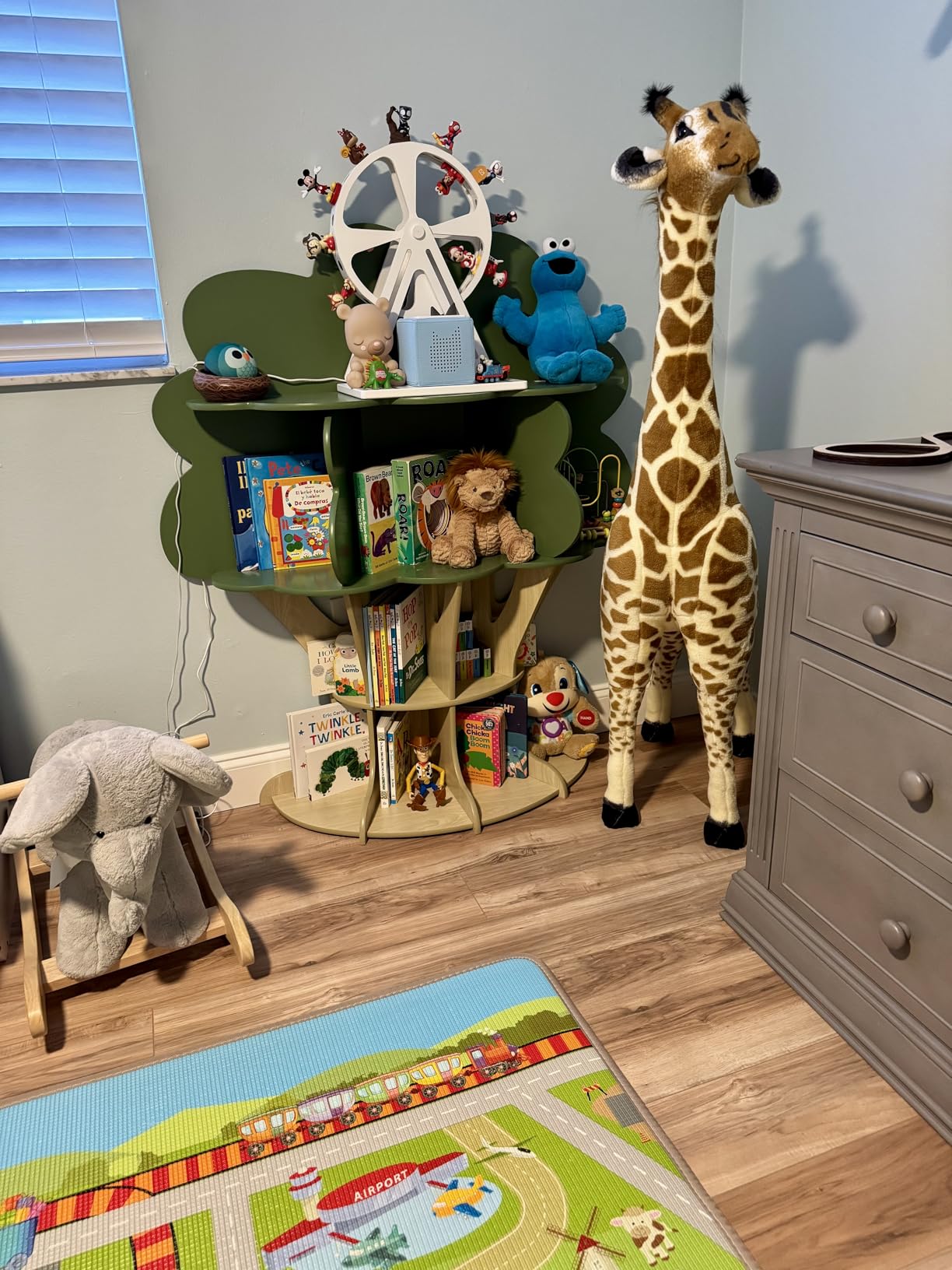 Delta Children Rainbow Bookcase - Greenguard Gold Certified Kids Bookshelf and Toy Storage, Montessori Bookcase for Playroom, Nursery and Classroom, Colorful Kids Book Shelf, Natural Finish customer photo 1