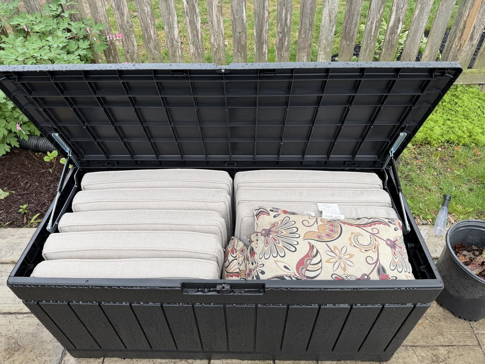 Devoko 40 Gallon Deck Box Outdoor Storage Box Waterproof for Patio, Large Outdoor Storage Bench Lockable for Outside customer photo 1