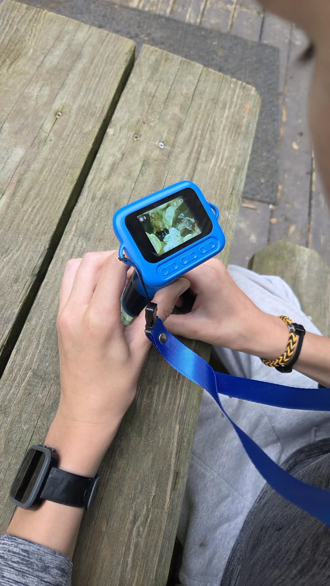 Odatay Microscope for Kids with 12 Slides, 100X-1000X 1080P Digital Handheld Kids Microscope, Mini Portable Pocket Miniscope Science Toys Gifts for 3+ 4 5 6 7 8 9 10 11 12 Year Old Boys Girls, Blue customer photo 1