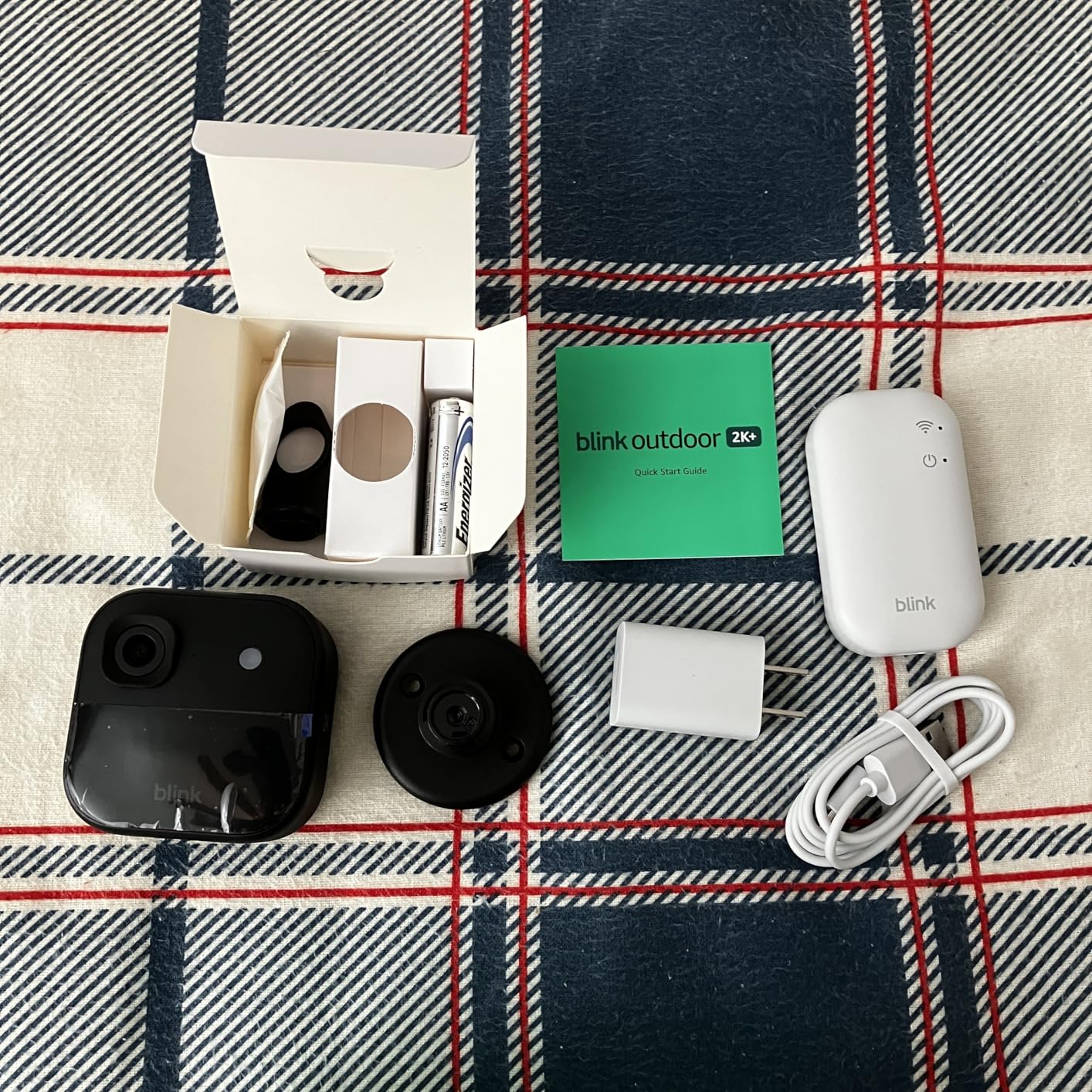 Blink Outdoor 2K+ (newest model) - Wireless smart security camera, 2K video resolution, enhanced audio, two-year battery. Sync Module Core included - 5 camera system (Black) customer photo 2