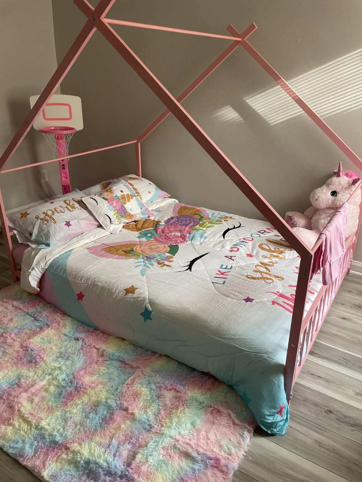 Karl home Twin Size Toddler Floor Bed, Metal Montessori Bed with Slats & Fence, Roof/House/Canopy Bed Frame for Girls, Boys, No Box Spring Needed, White customer photo 1