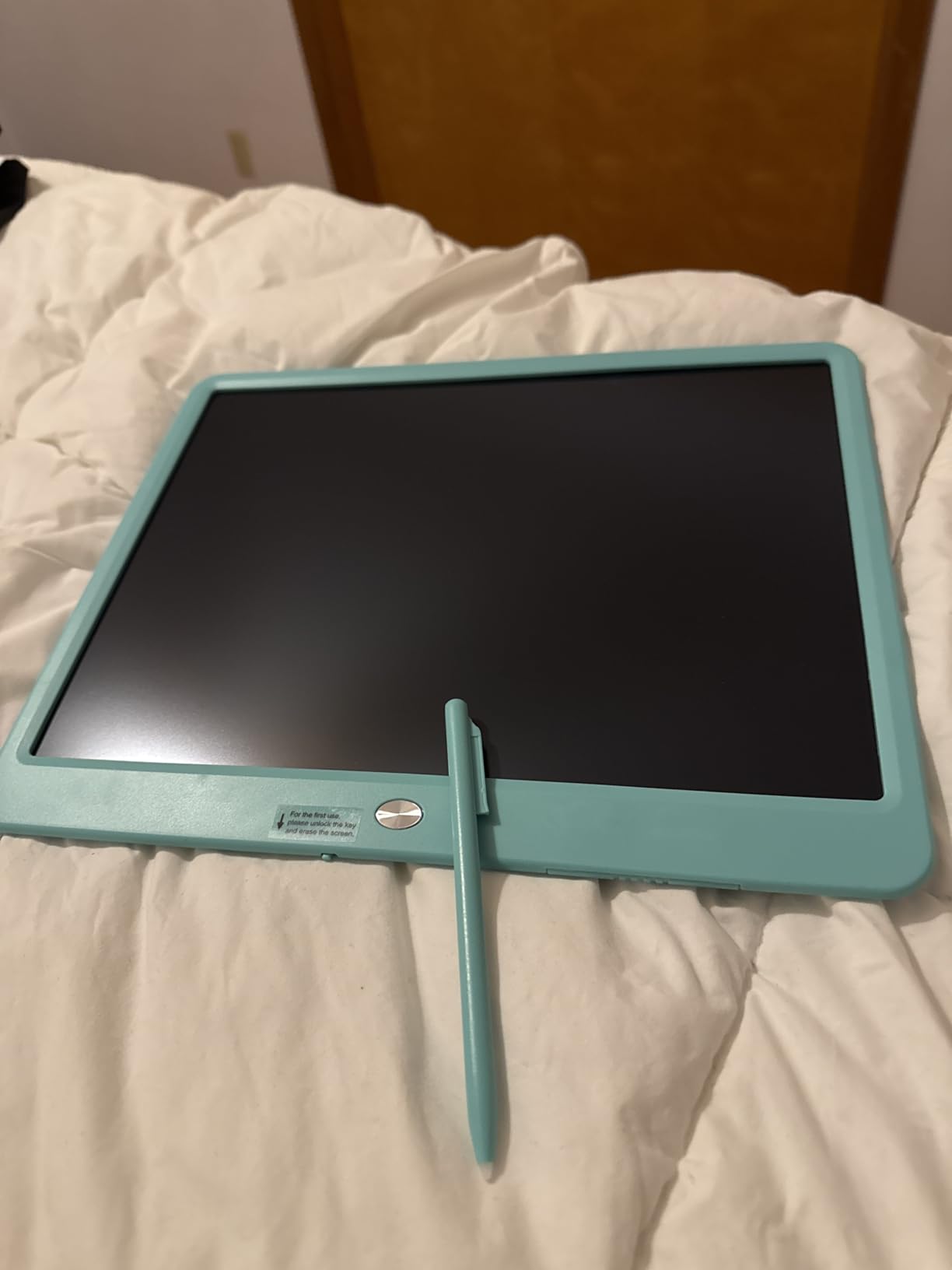 TEKFUN 16 Inch LCD Writing Tablet for Kids Learning, Large Writing Pad for Homework, Practice & Homeschool, Calm Screen-Free Note Board for Focus, Study & Daily Use (Green) customer photo 1
