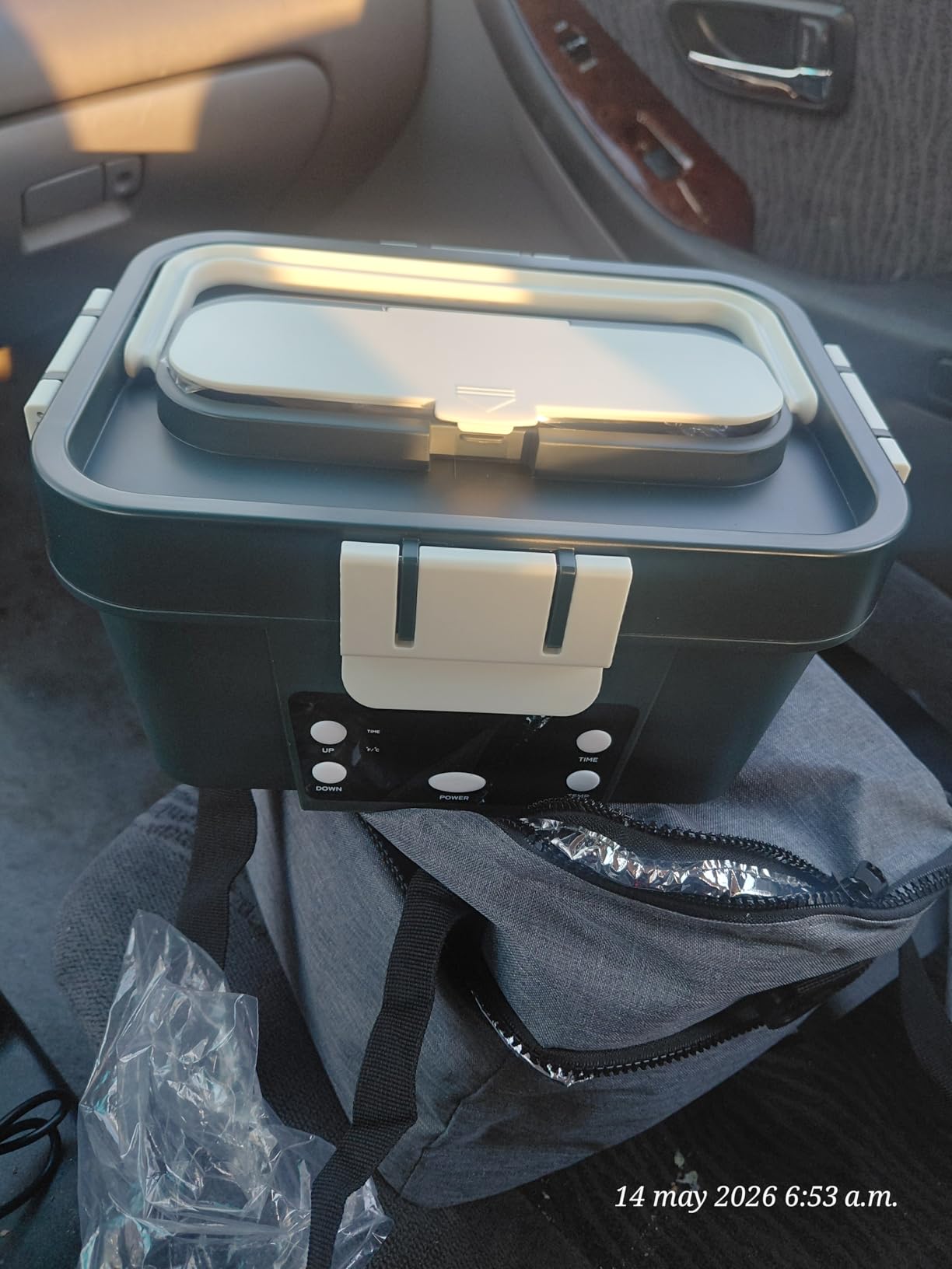Cordless Electric Lunch Box for Work - 16000mAh Battery Powered Self Heating Food Warmer, 1.6L Portable Heated Lunchbox for Truck Drivers, Construction & Outdoor Use customer photo 2