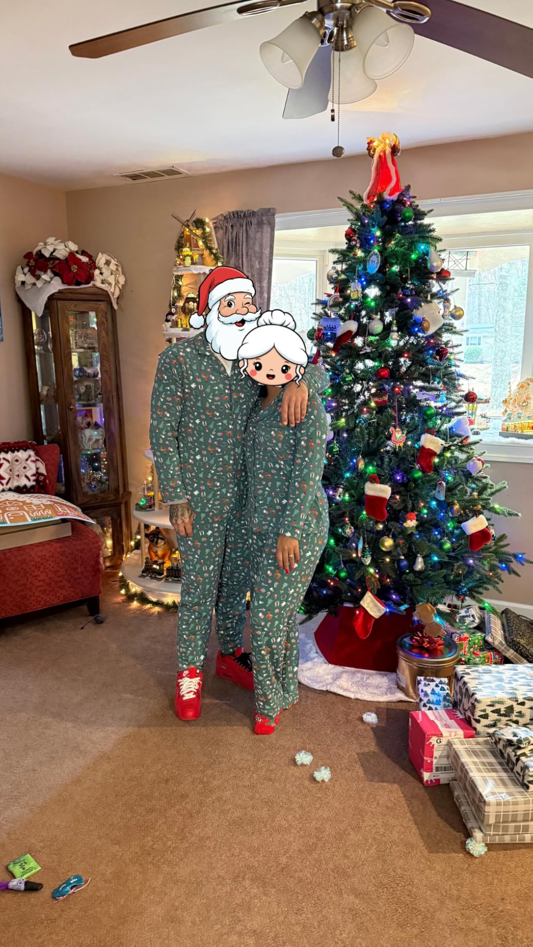 Amazon Essentials x Sofia Grainge Matching Holiday Family Pajama Sets customer photo 1