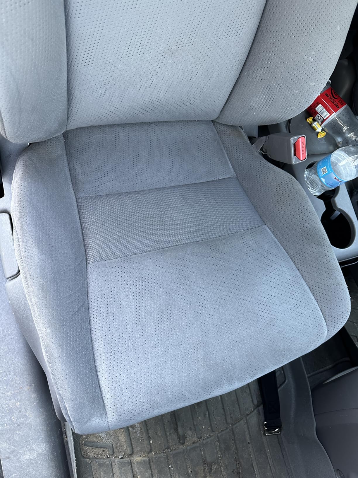 Shark StainStriker | Portable Carpet, Upholstery & Area Rug Cleaner | 2 Tools | Self-Cleaning | Powerful Stain & Odor Remover | Deep Clean & OXY Solutions | Charcoal | PX221BRN customer photo 1