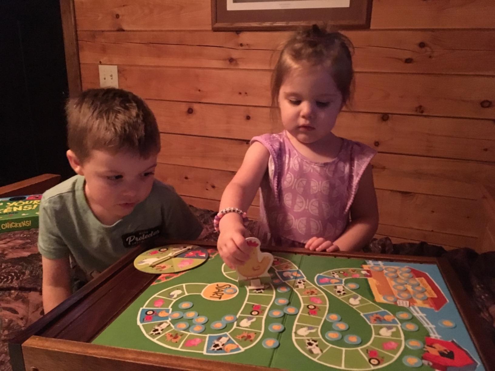 Peaceable Kingdom Count Your Chickens Award Winning Cooperative Counting Game for 2 to 4 Kids Ages 3+ - Premium Play Edition customer photo 2