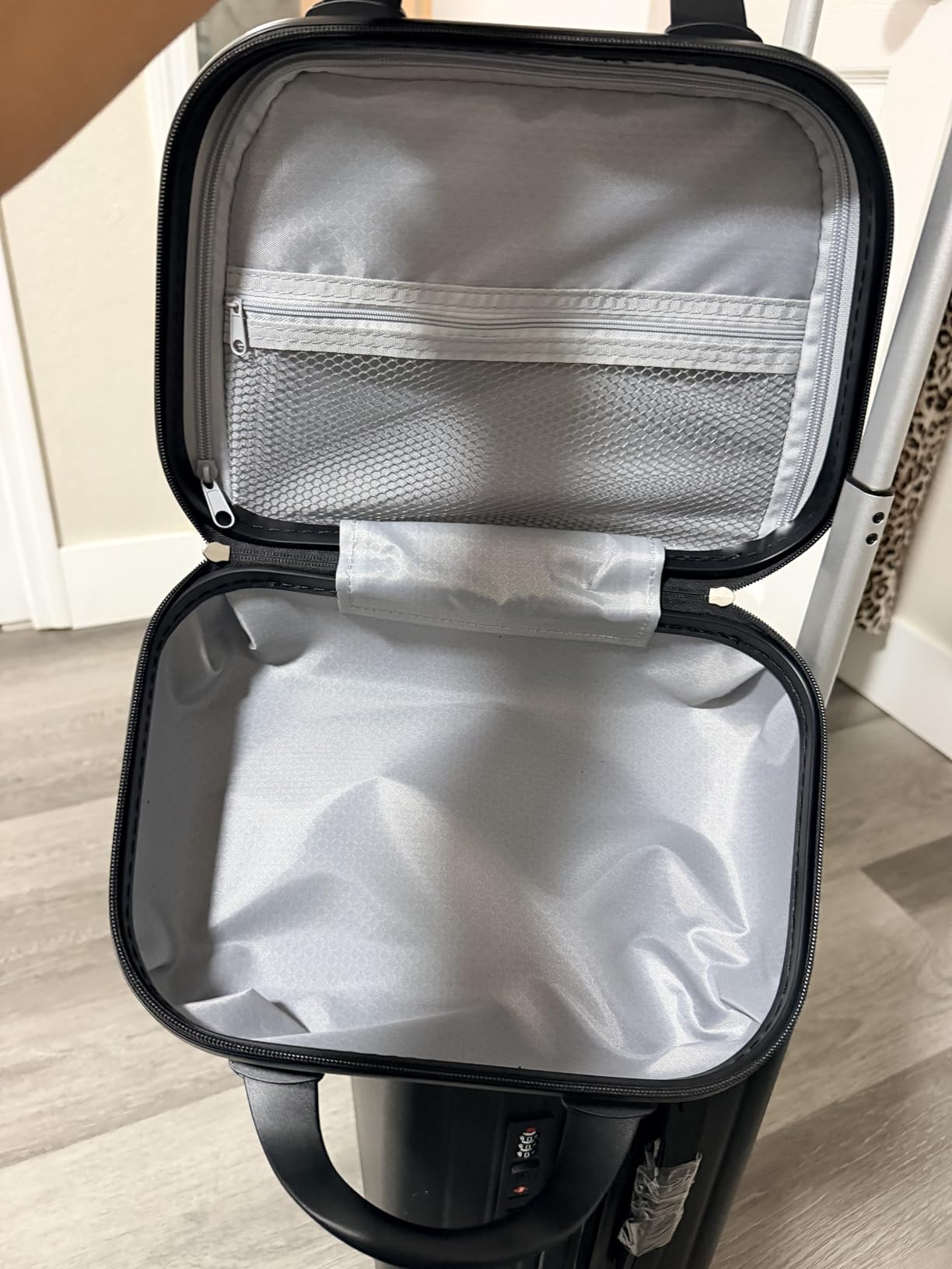TABU Ride-on Luggage with Portable Bag for Kids, Hardshell Carry On Suitcase with Hidden Cup Holder, Foldable Pedal, USB & Type-C Interface, TSA Lock, 6-Spinner Wheels, Black customer photo 2