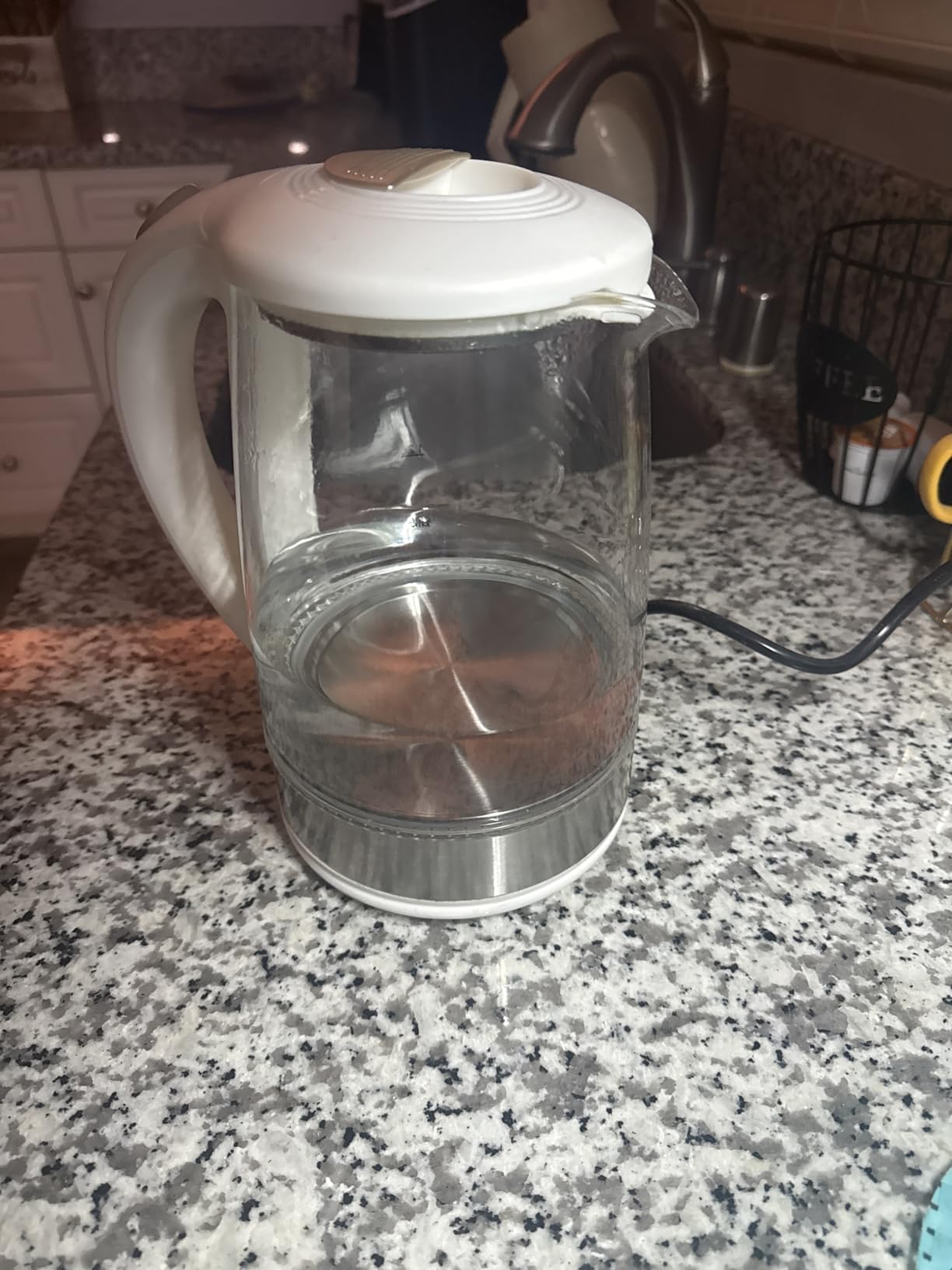 Topwit 2.5L Large Electric Kettle, BPA Free Stainless Steel Water Boiler & Heater, Fast Boil Electric Tea Kettle, Hot Water Kettle Electric with Auto Shut-Off & Boil-Dry Protection for Family customer photo 1