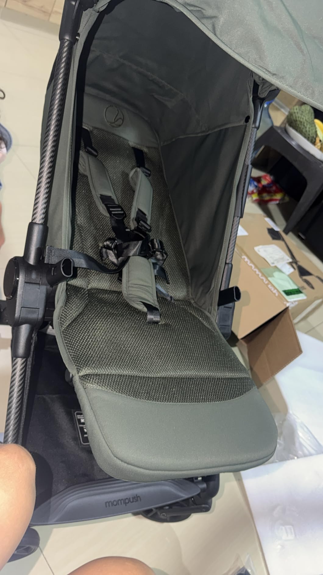 Mompush Nexis Carbon Travel Stroller, Ultra-Lightweight 11.5 lbs, Compact & Airplane Carry-On Approved, One-Second Auto-Fold, One-Hand Full Recline, from Birth to 50 lbs, JPMA Certified customer photo 1