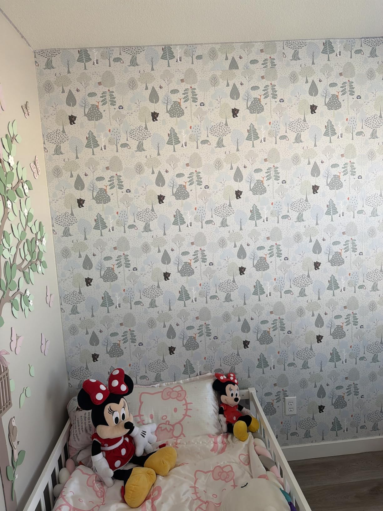 Vinjiasin Forest Animals Peel and Stick Wallpaper for Kids Room Nursery Woodland Theme Self Adhesive Removable Animal Wall Paper for Baby Room Playroom Decorative 17x120 customer photo 1