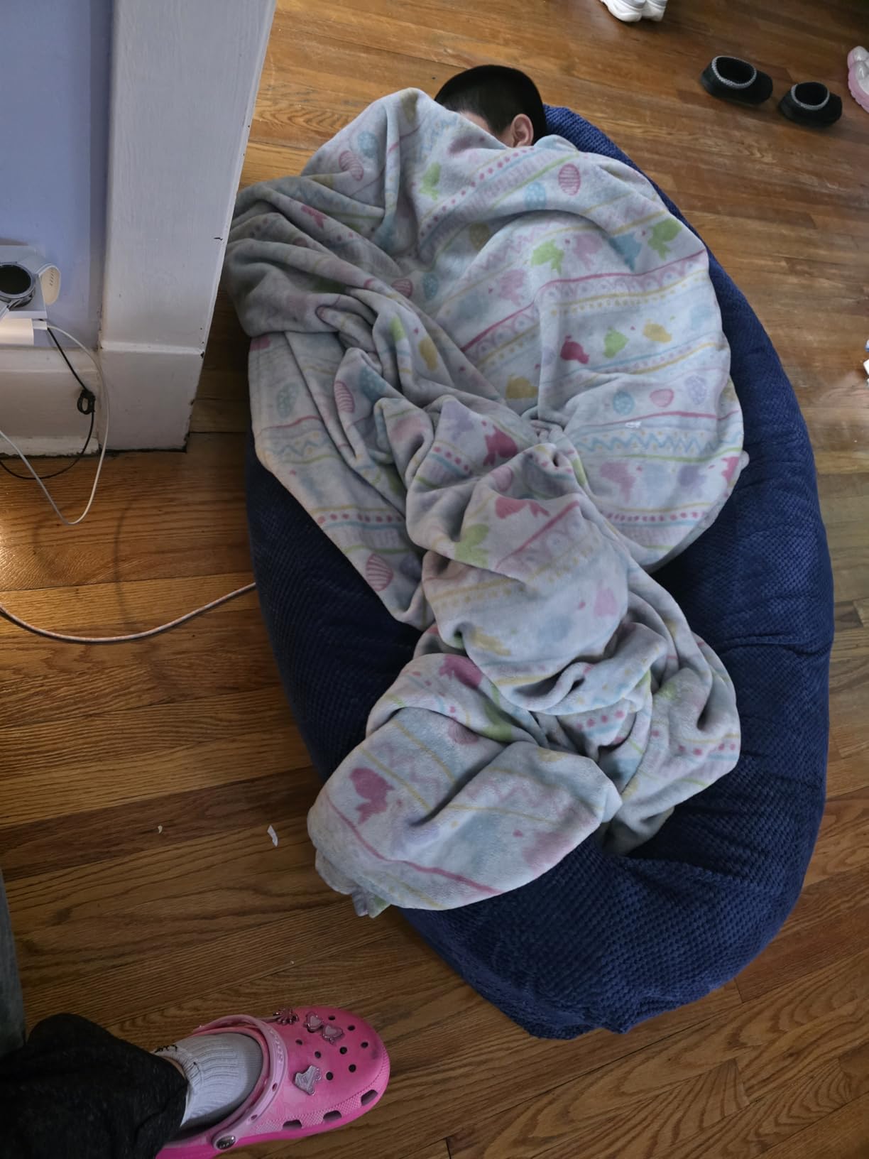 Sensory Chair for Autistic Children - Foam Peapod Sensory Canoe with Non-Slip Base, Soft Cover Machine Washable, Calming Cocoon for Kids (Gray) customer photo 2