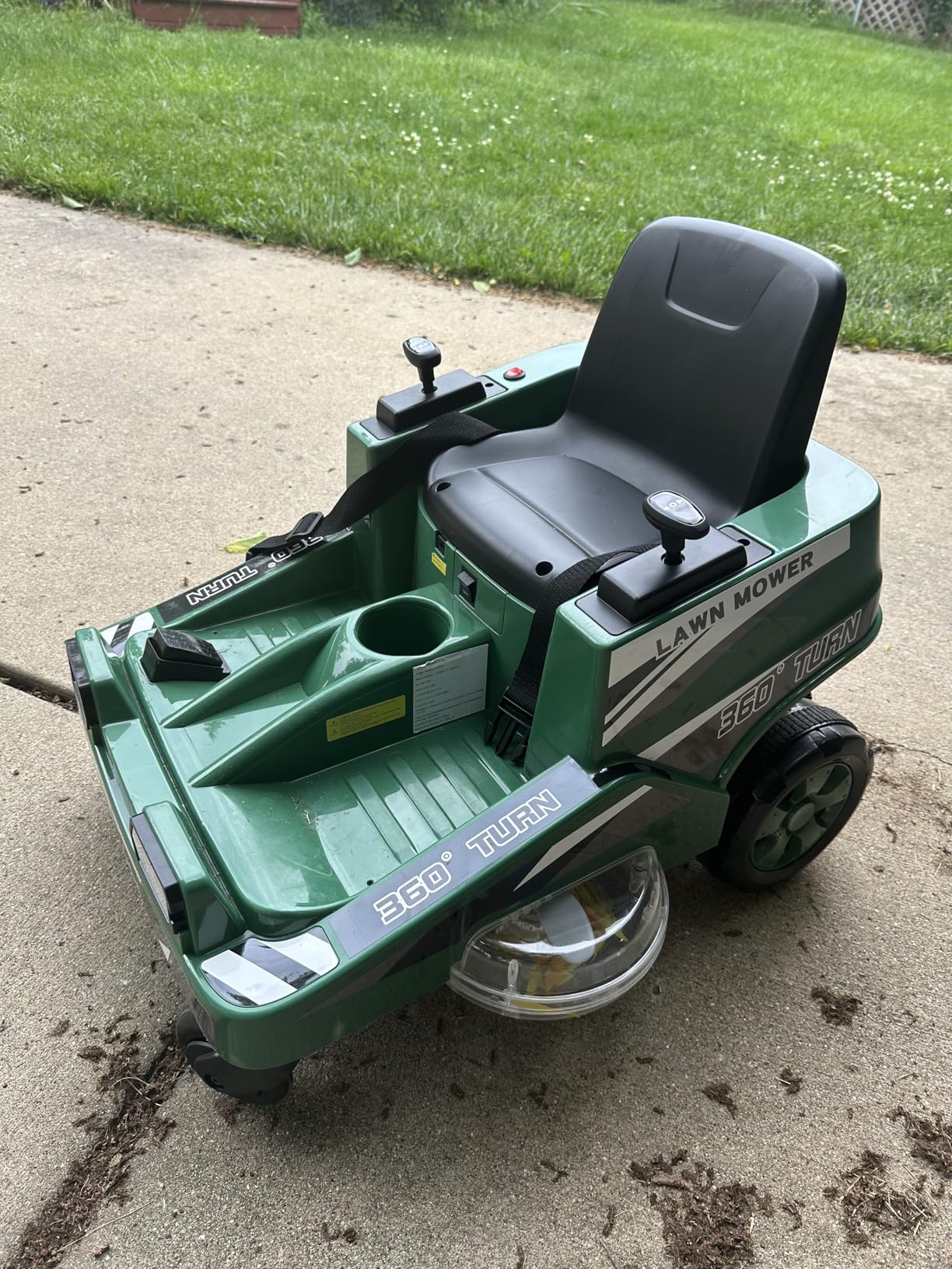 Costzon Ride on Lawn Mower for Kids, 12V Toddler Electric Car with 360 Degree Twist and Turn, Dual Control Sticks, LED Lights, Outdoor Ride on Toy Gift for Boys & Girls Aged 3-8 (Dark Green) customer photo 1