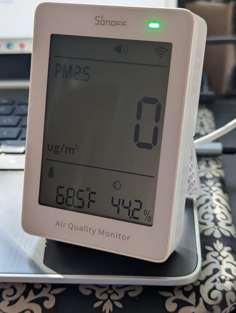 SONOFF SAWF-07P Smart Indoor Air Quality Monitor with PM2.5, PM10, Temperature & Humidity Sensor, Real-Time Display, Notification, Matter-Compatible, 2.4GHz WiFi, 3.73-inch Screen, for Bedroom, Nursery customer photo 2