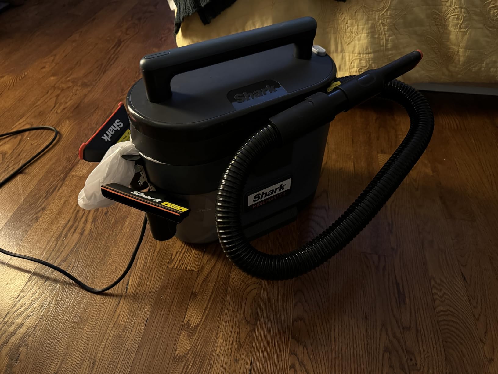 Shark EveryMess Ultra-Powerful 3-in-1 Wet Vac, Dry Vac, & Stain Eliminator with StainForce Technology, Perfect for Homes, Pets, and Cars, 3 Accessories and Cleaning Solution, Gray, VX101 customer photo 1