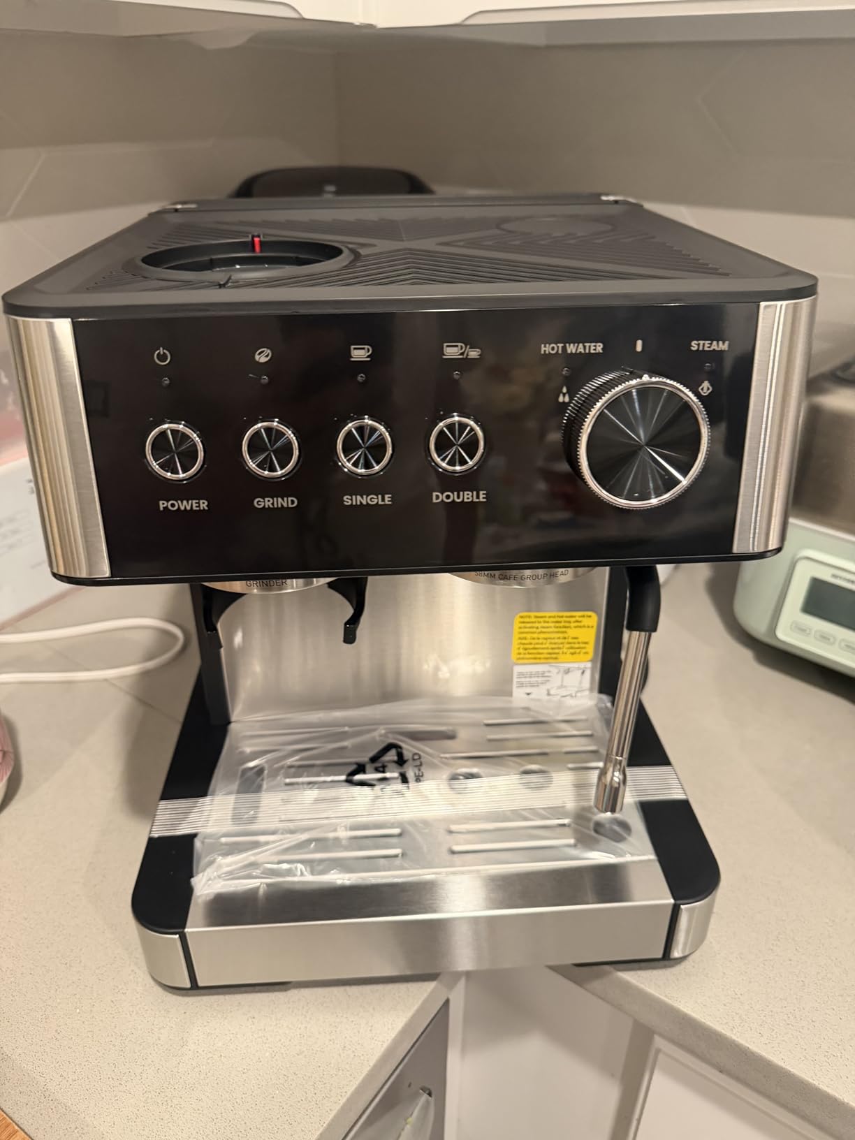 (2026 Upgrade) Espresso Machine with Grinder, Expresso Coffee Machines with Built-in Anti-Clog Coffee Grinder/Milk Steam Wand/Frother, Expresso Machines for Home Perfect Cappuccino & Latte-Gloss Black customer photo 2