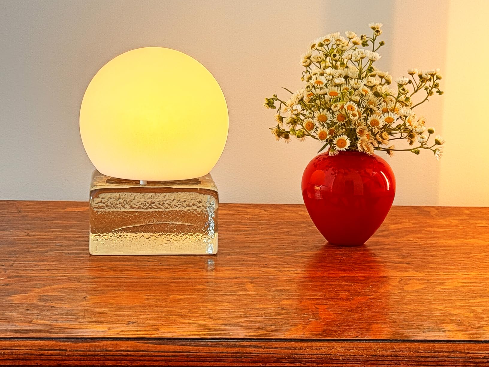 FUYO Portable Kids Night Light, Baby Night Lights for Nursery, Table Touch Lamps for Nightstand, 3-Stage Dimming Rechargeable Globe Lamp with Waterproof (Orb Ball) customer photo 1