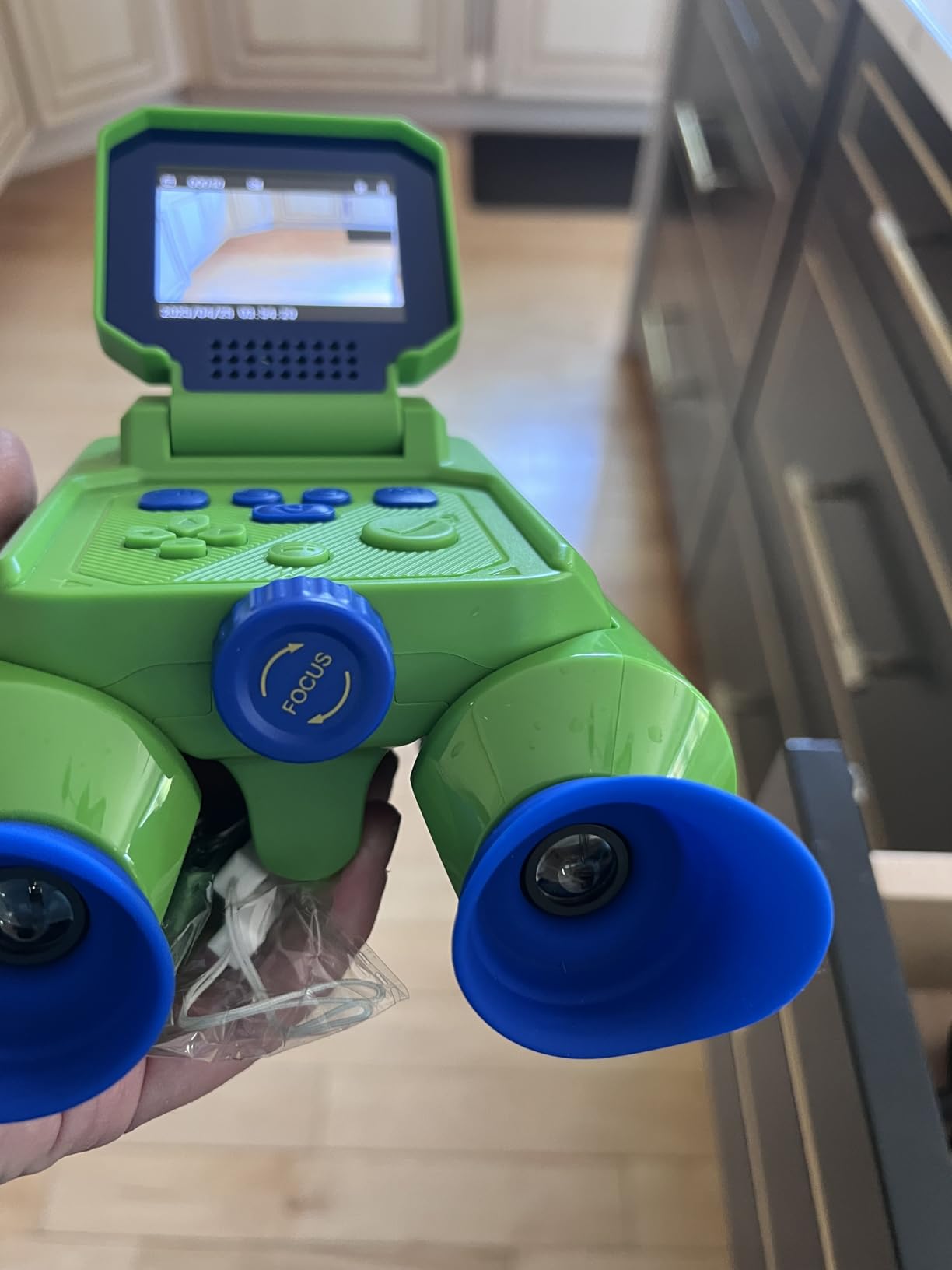 Acoath Binoculars for Kids with Night Vision Camera, Kids Telescope, 10X Optical Zoom, Magic Adventures Telescope Toys Gifts for Age 3, 4, 5, 6, 7, 8, 9, 10+ Years Old Boys Girls customer photo 2