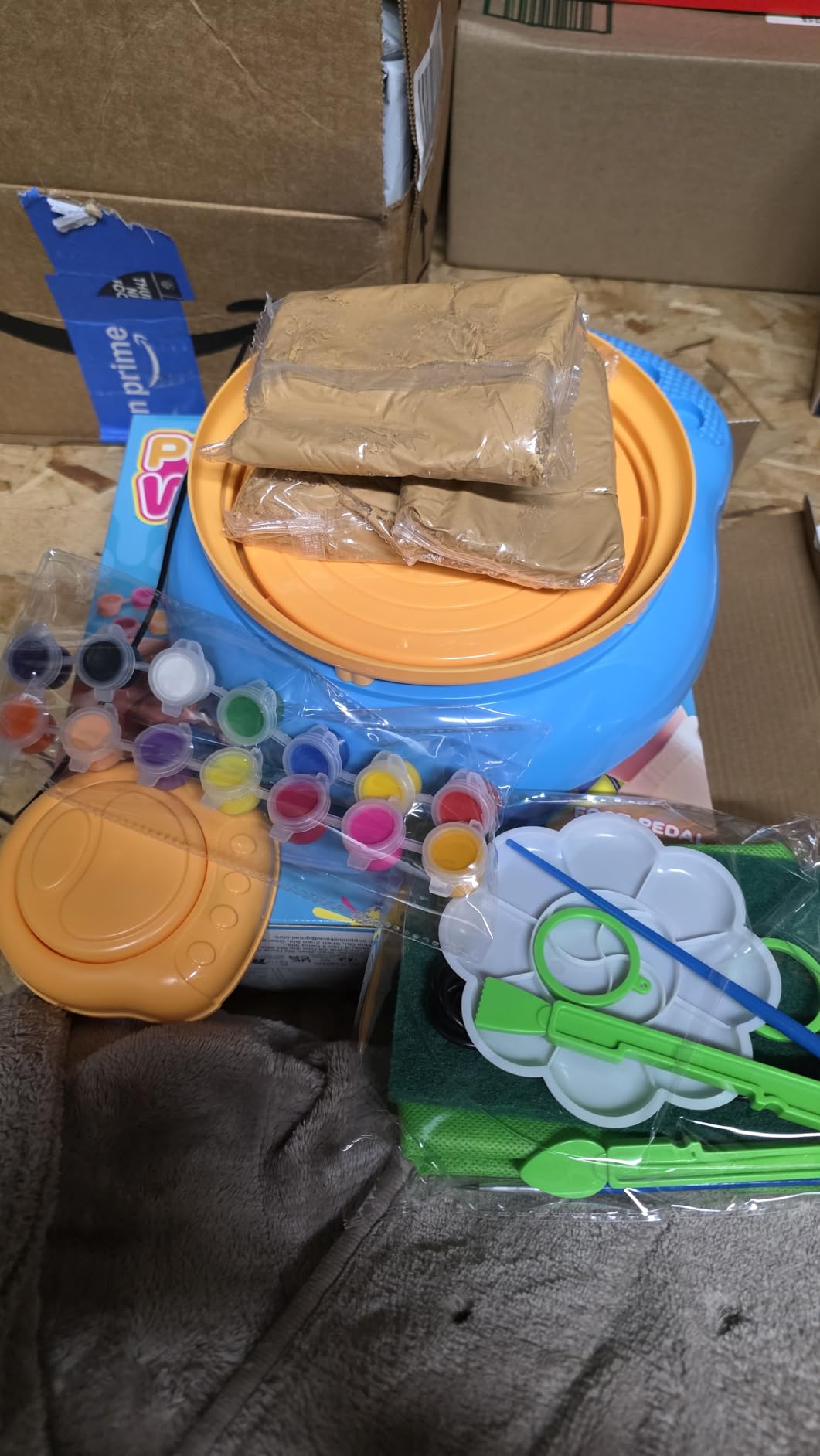 Pottery Wheel for Kids Complete DIY Pottery Painting Kit, Arts and Crafts for Kids Ages 8-12 with 3 Air-Dry Clay Packs and Tools, Unicorn Art Supplies Toys Birthday Gift for Boys Girls 6+ Years Old customer photo 1