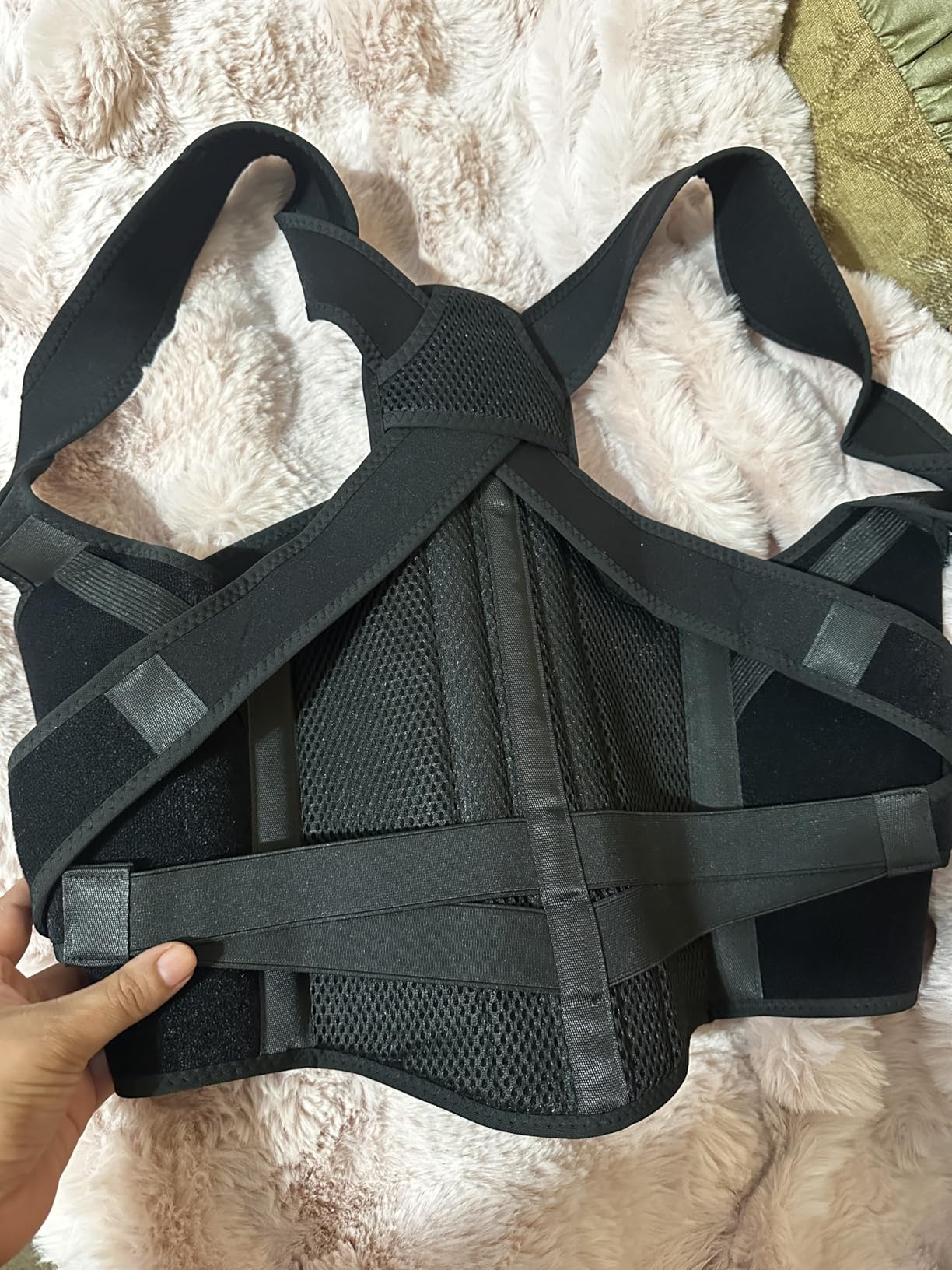Posture Corrector for Women & Men, Upgraded Dynamic Traction Correction System - Helps Reduce Upper & Lower Back Pain, Suitable for Scoliosis, Hunchback & Thoracic Spine Issues, Relieves Muscle Tension & Fatigue Caused by Poor Posture, Keeping You More Active & Confident in Daily Life (Medium) customer photo 1