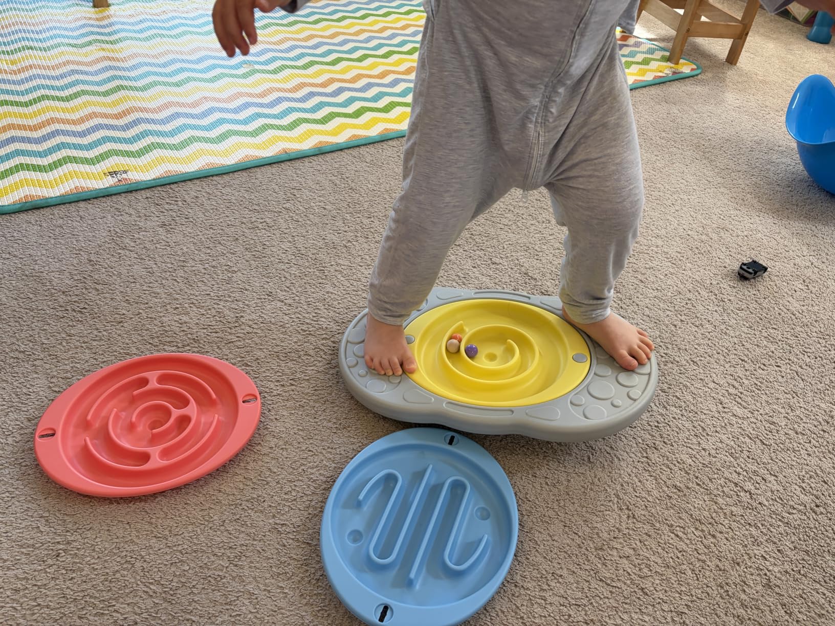 Balance Board Maze for Kids, Wobble Board with 3 Balls, 3 Replacement Labyrinth Boards, Indoor Active Play Toys for Sensory Training, Ages 3+, Max Load 140 Lbs customer photo 1
