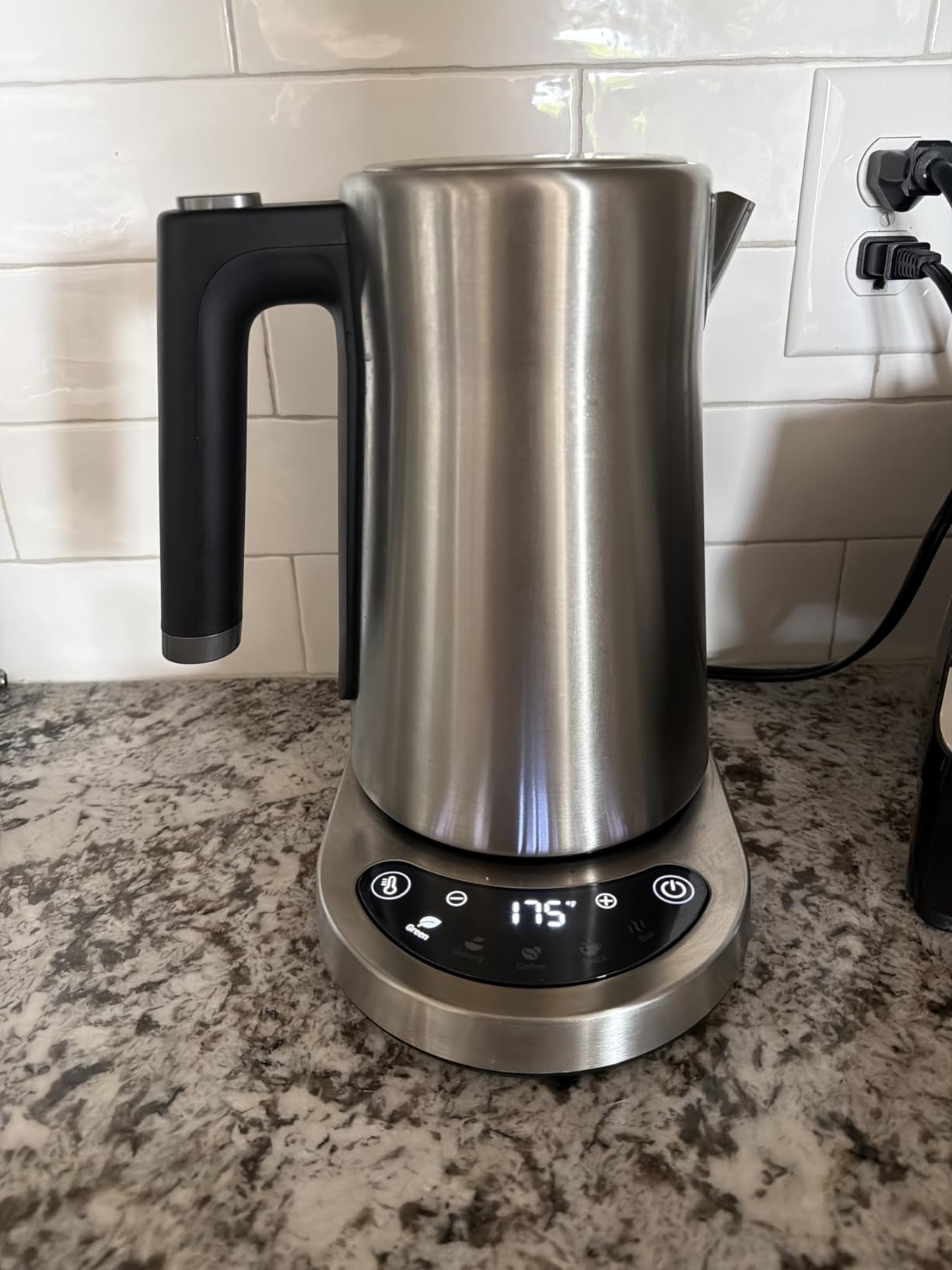 Cosori Electric Kettle, Plastic-Free Interior, 5 Presets Temperature Control, Fast Boiling, 2 Lid Opening, 60Min Keep Warm, Stainless Steel Tea Kettle for Tea, Hot Water, Boil Water, Coffee, 1.7L customer photo 2