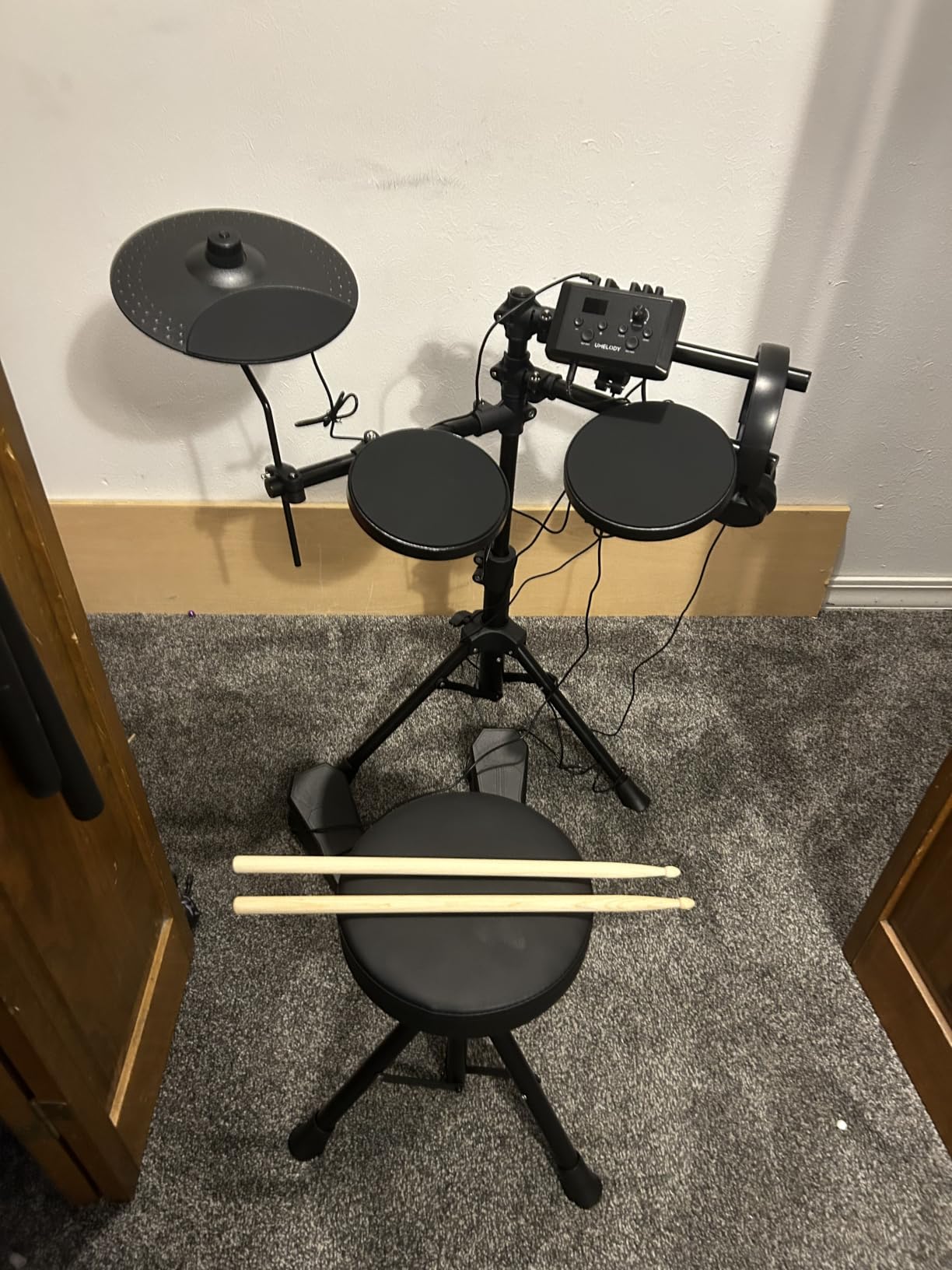 Electronic Drum Set for Kids Beginners, Quiet Compact Electric Drum Kit Home Practice with 7 Kits, 56 Sounds, Recording & Metronome, Headphones, Drum Throne & Drumsticks, USB MIDI (UED-60) customer photo 2