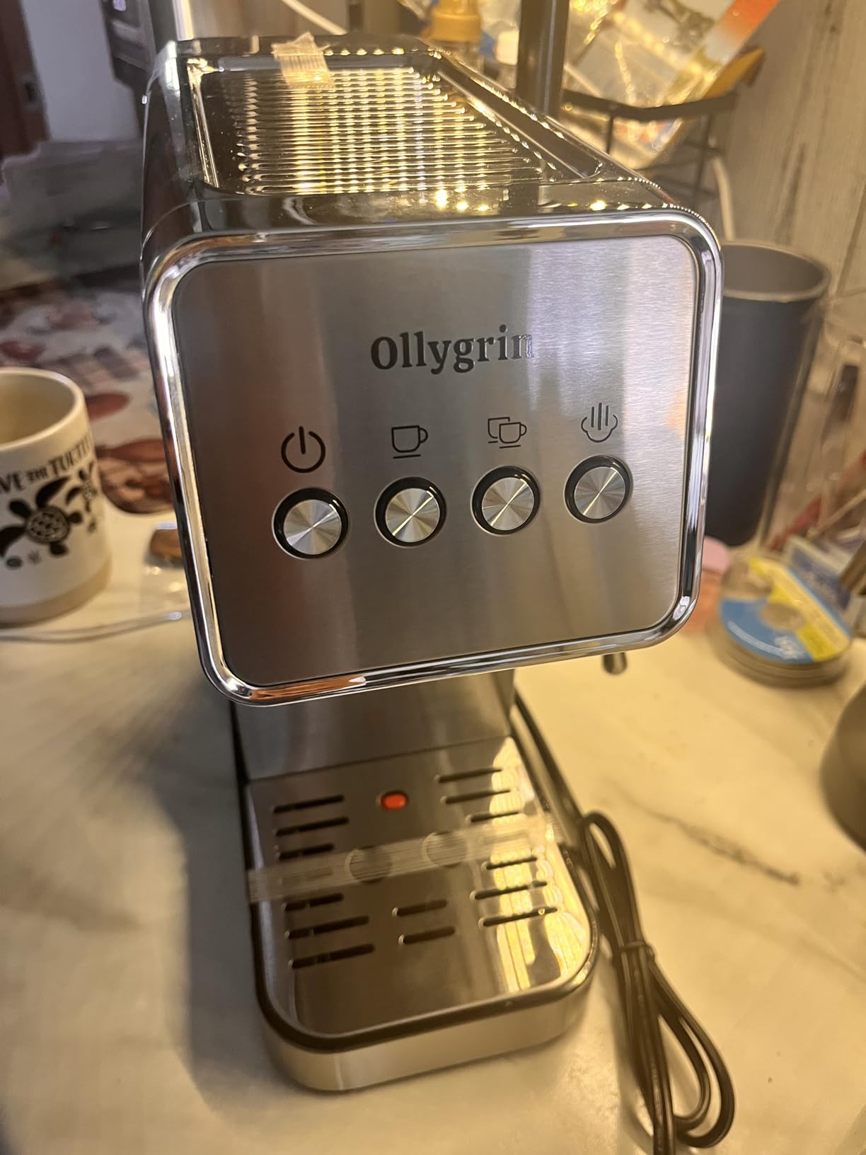 Ollygrin Semi-Automatic Espresso Machine with Grinder, 2-in-1 Coffee Machiner with Milk Frother, 20 Bar Pressure Coffee Maker, Removable Water Tank & Bean Hopper, Expresso Machine for Home Barista customer photo 2