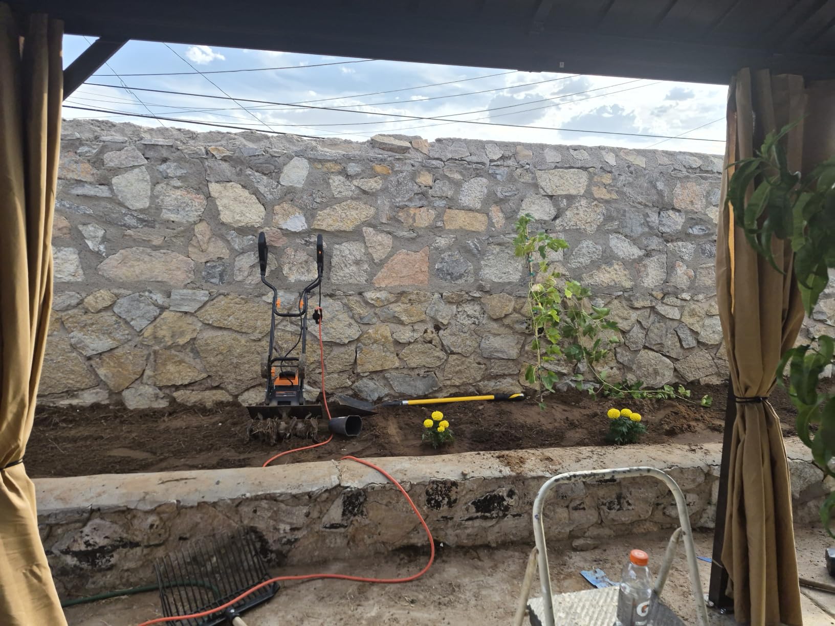 LawnMaster TE1216M Electric Tiller 12-Amp, 16-Inch customer photo 2