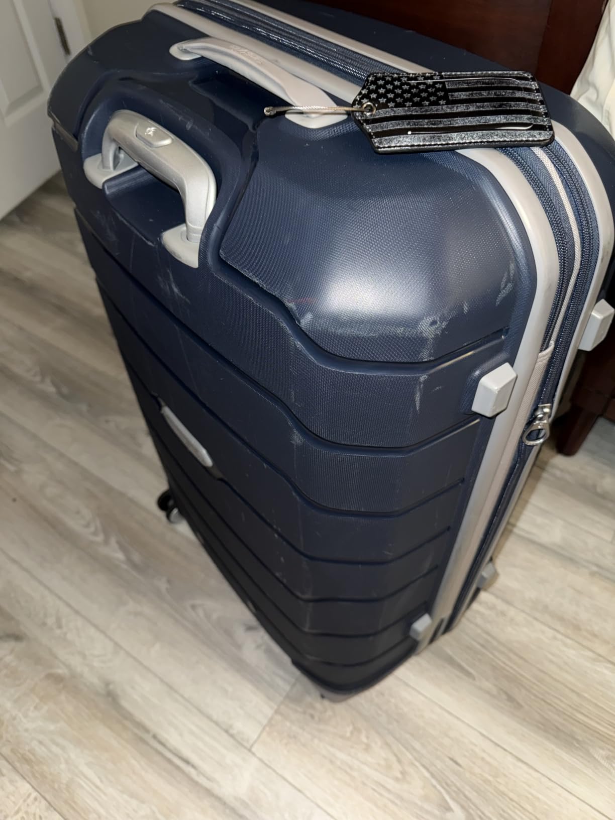 Samsonite Freeform Hardside Carry-On Luggage with Spinner Wheels - Hardshell Suitcase - TSA, Airline-Approved - Expandable Hard Shell, Smooth Rolling Wheels for Lightweight Travel - Black customer photo 1