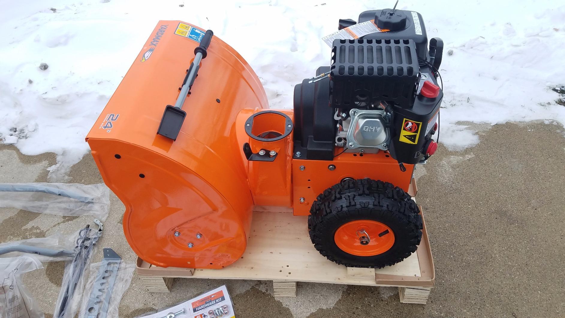 YARDMAX YB6270 24 in. 212cc Two-Stage Self-propelled Gas Snow Blower with Push-Button Electric Start customer photo 2