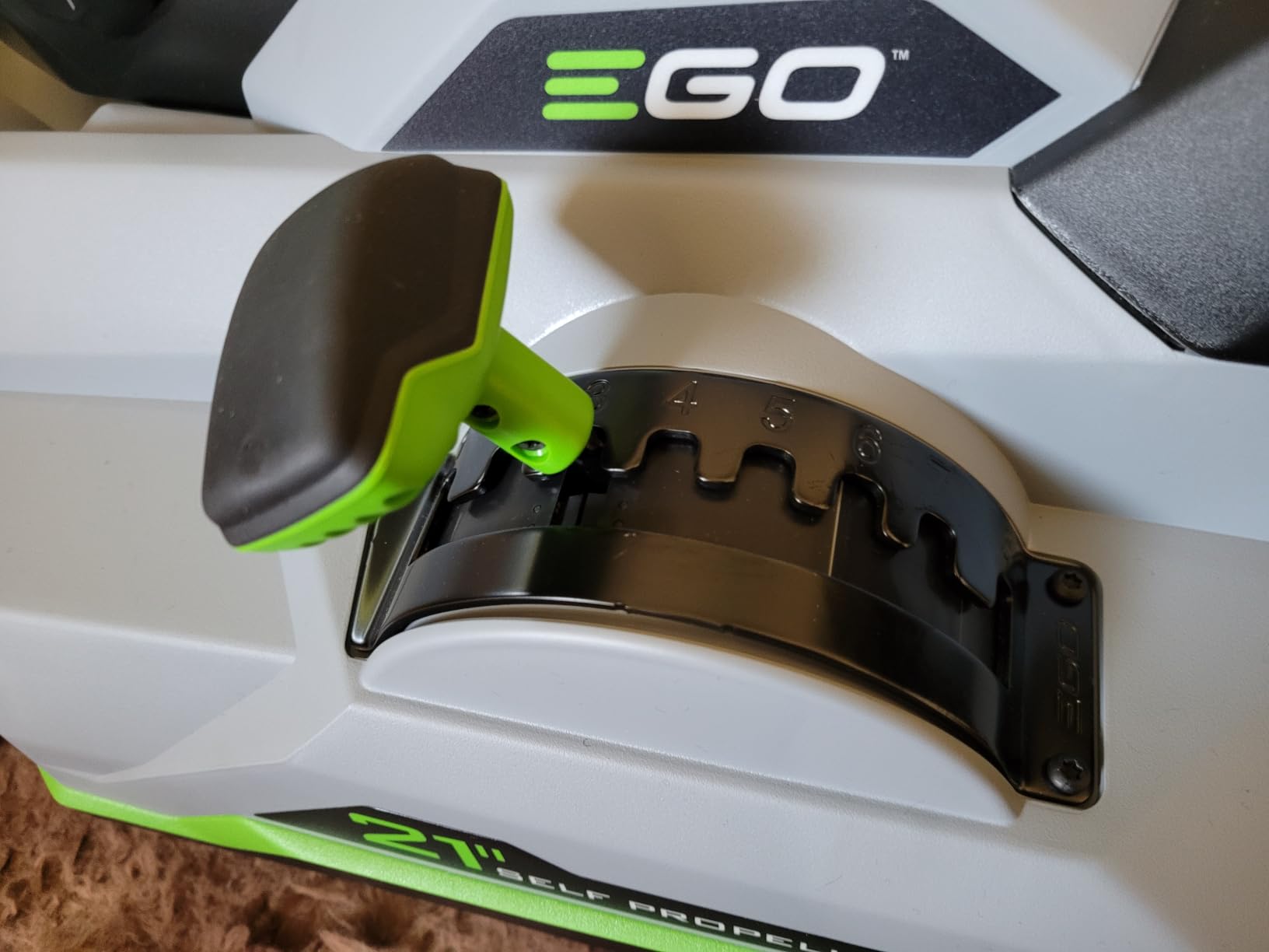 EGO POWER+ Electric Lawn Mower, Self-Propelled Cordless with Select Cut and Touch Drive, Includes 56V 7.5Ah Battery and Rapid Charger - LM2135SP customer photo 1