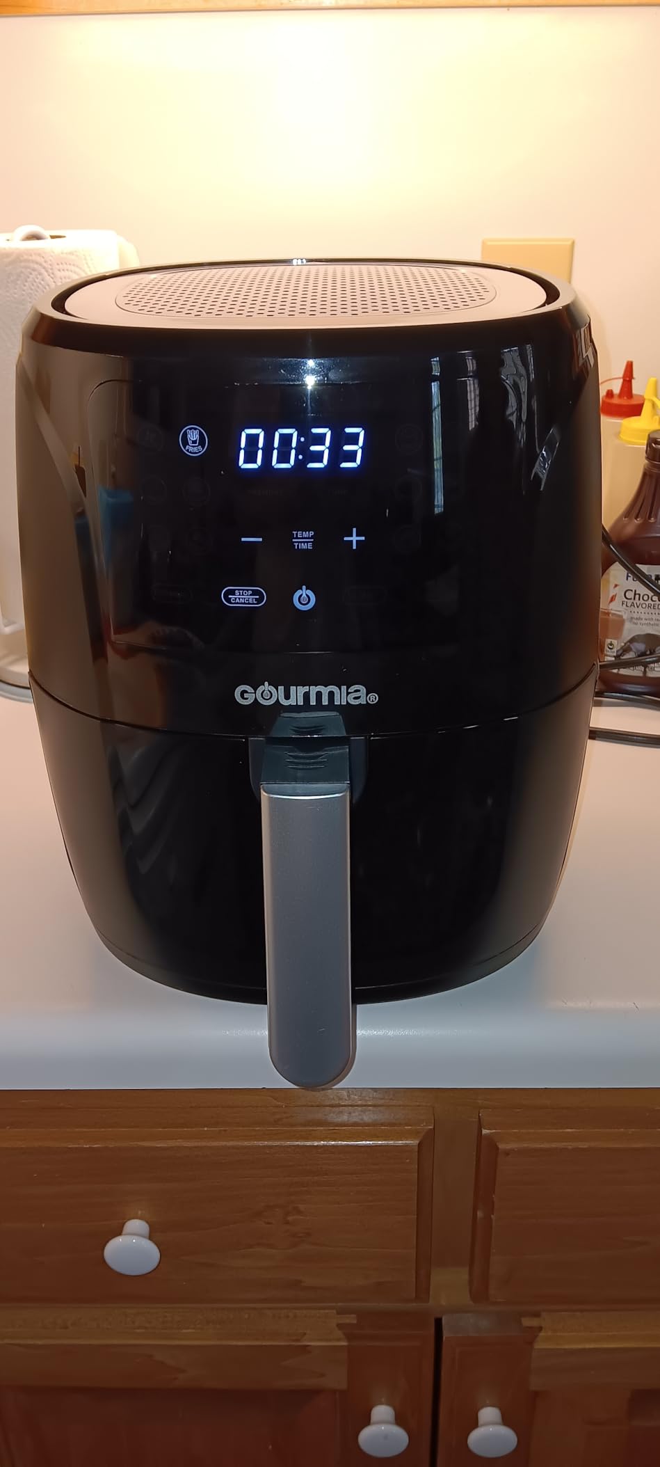 Gourmia Air Fryer - 6 Qt Large Capacity, FryForce 360º, Digital Display with 12 Presets, Roast, Bake, Broil, Dehydrate, Dishwasher Safe Accessories, Black customer photo 2