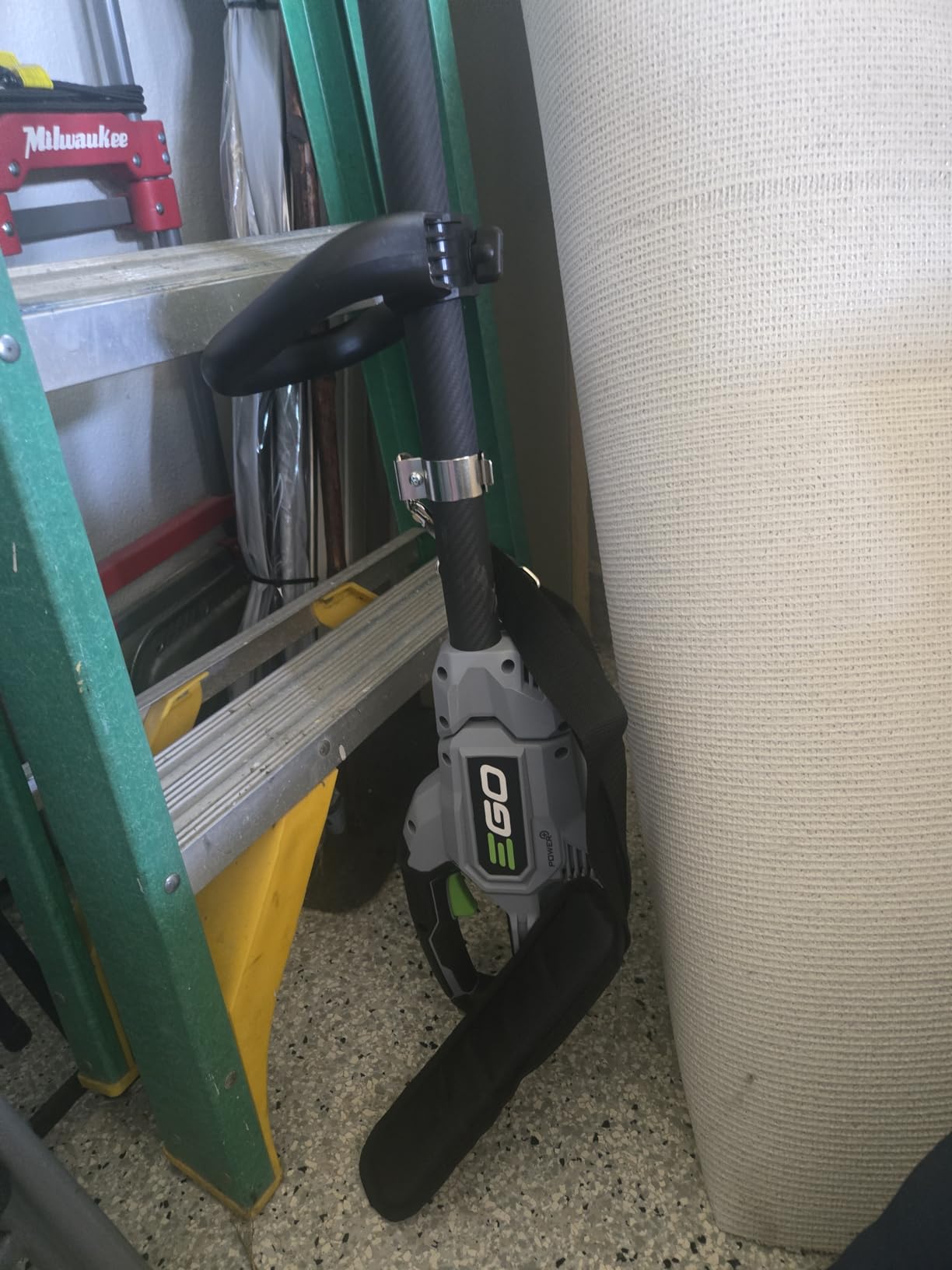 EGO Power+ PS1000 Cordless Electric Pole Saw with Telescopic LED Cut Line Indicator, Battery and Charger Not Included customer photo 2