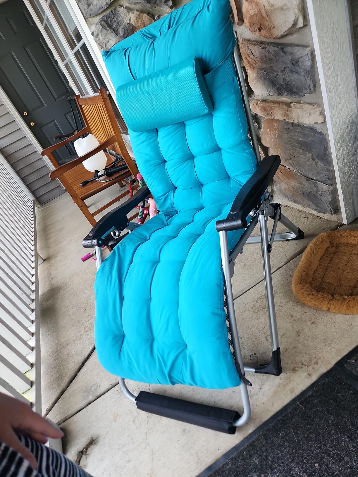 Slendor Oversized Zero Gravity Chairs XL, Padded Anti Gravity Chair, 29in Zero Gravity Lounge Chair, Folding Reclining Chair w/Aluminum Alloy Lock, Headrest, Cup Holder, Support 440lbs, Black customer photo 2