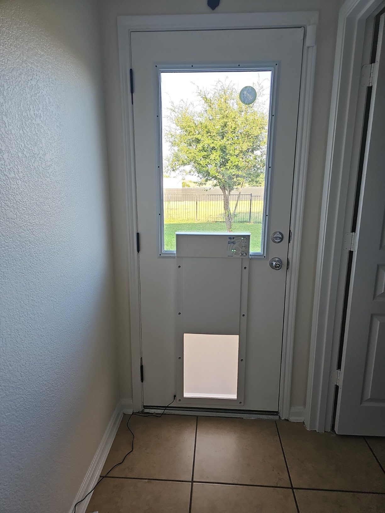 Power Pet Automatic Electronic Pet Door by High Tech Pet - Pet Operated Dog Door, High Security, Air Tight, for Large Dogs 30-100 lbs (PX-2DM Door Mount) customer photo 2