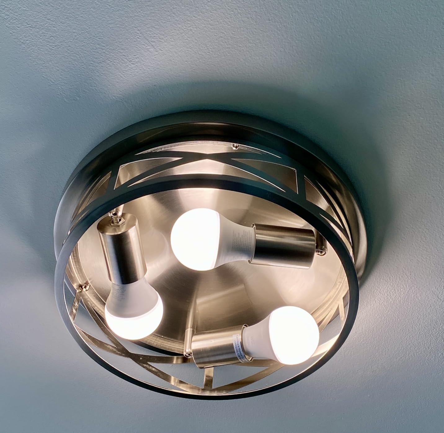 WiZ Connected Smart Light Bulbs, Sunset to Sunrise Automation + Motion Detection + Control with Voice or App, Full Color A19 60W 800LM Indoor, Matter Compatible - 3 Pack customer photo 2