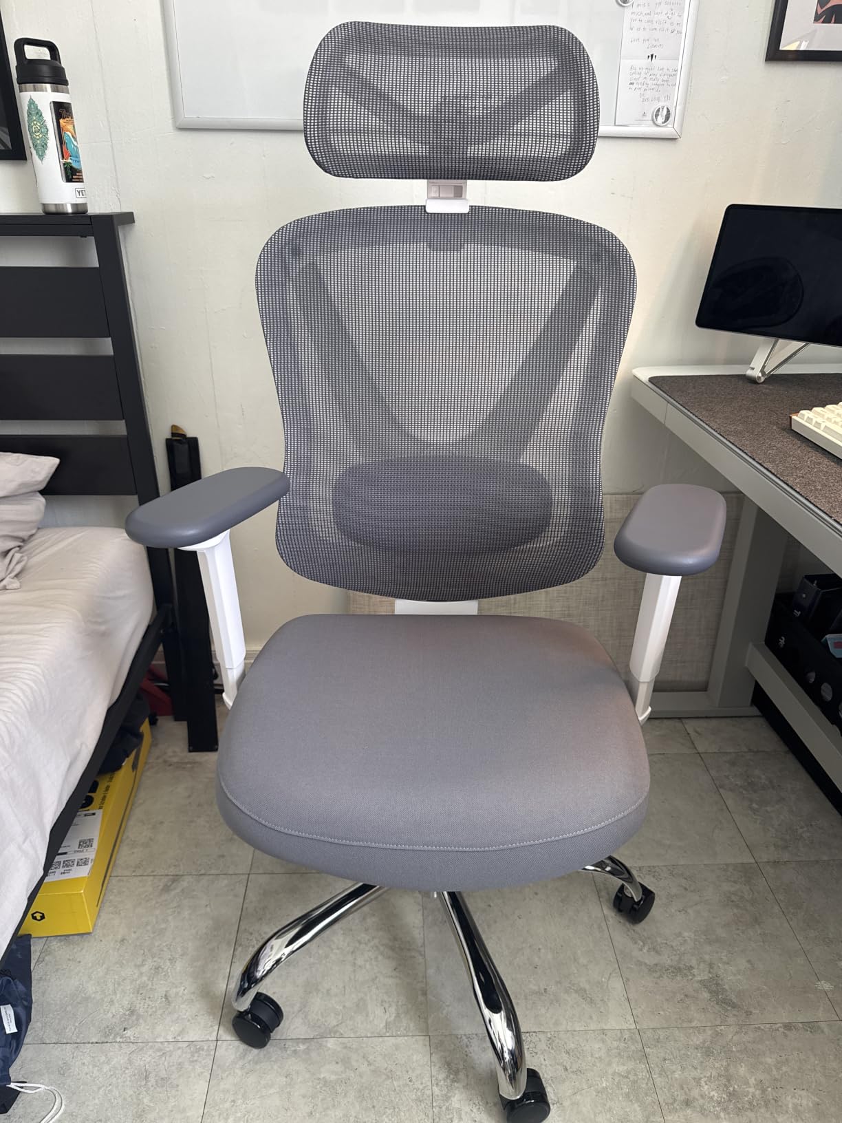 HOLLUDLE Ergonomic Mesh Office Chair - 3D Adjustable Lumbar Support & 3D Armrests, V-Shaped Back, Adjustable Desk Chair for Office & Home, White customer photo 2
