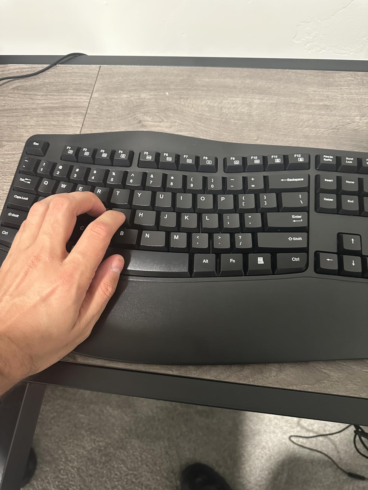 RECCAZR Ergonomic Keyboard, Wired Computer USB Keyboard with Wrist Rest, Spill-Resistant, Wave Keys for Natural Typing, Compatible with Windows/PC/Laptop(Black) customer photo 2