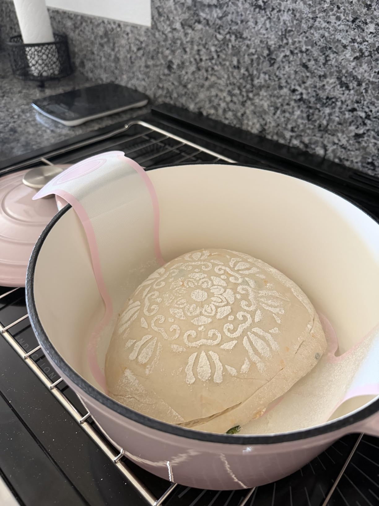 Enameled Cast Iron Dutch Oven - Umite Chef 5QT Pot with Lid & Cotton Potholders - Heavy-Duty Cookware for Bread Baking, Braising, Stews, Roasting (Cream White) customer photo 2