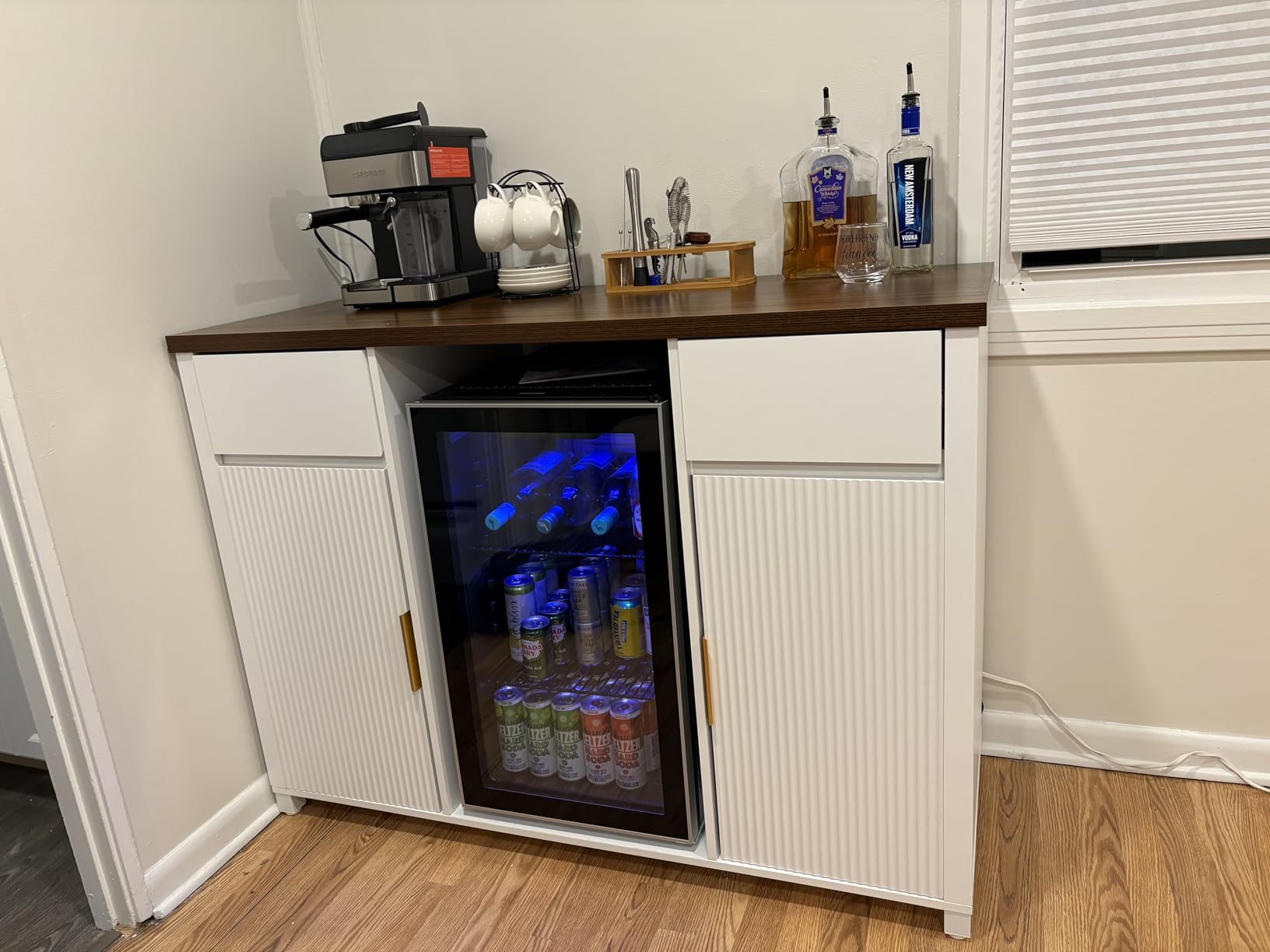 Antarctic Star 0.9Cu. Ft. Freestanding Counter-top Wine Cellar Mini Fridge, 4-Bottle Red Wine Beverage Refrigerator, Quiet, Portable, LED Light and Display, 40-61 ℉, Black customer photo 2