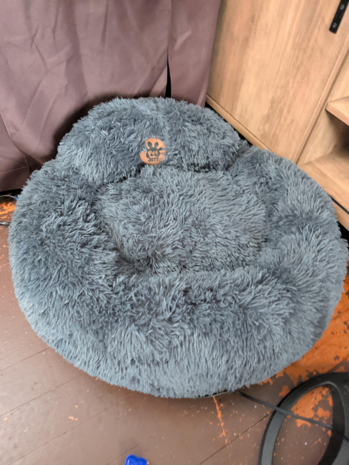 PetJett Calming Dog Bed Medium Size Dog - 30'' Donut Bed, Washable Dog Bed, Anti-Slip & Super Soft Fluffy Plush Round Dog Bed, Anti-Anxiety Premium Comfort Pet Bed, Fits Dogs Upto 45 lbs - Dark Grey customer photo 1