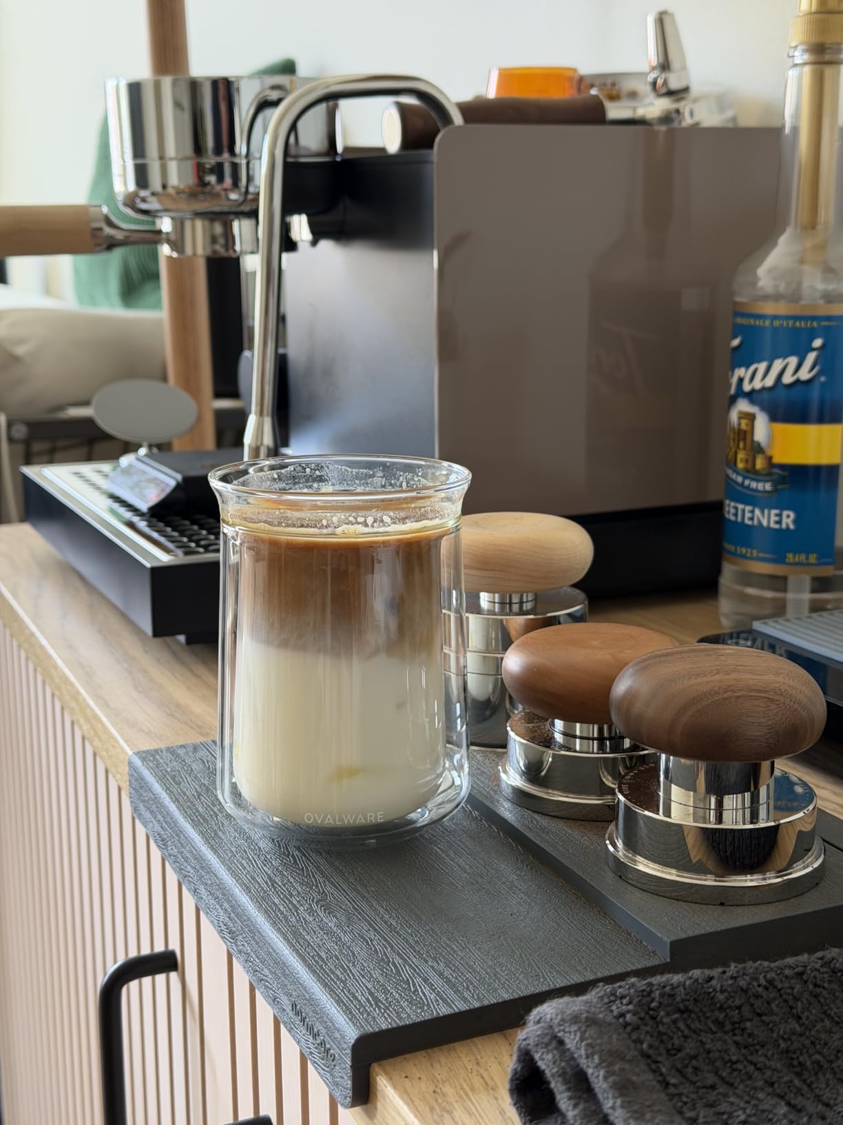 Fellow Espresso Series 1 - Home Espresso Machine - Heats in Under 2 Minutes, Precise Temperature Control, Pressure Profiling, Built-In Guidance, Assisted Milk Steaming, Matte Black customer photo 2
