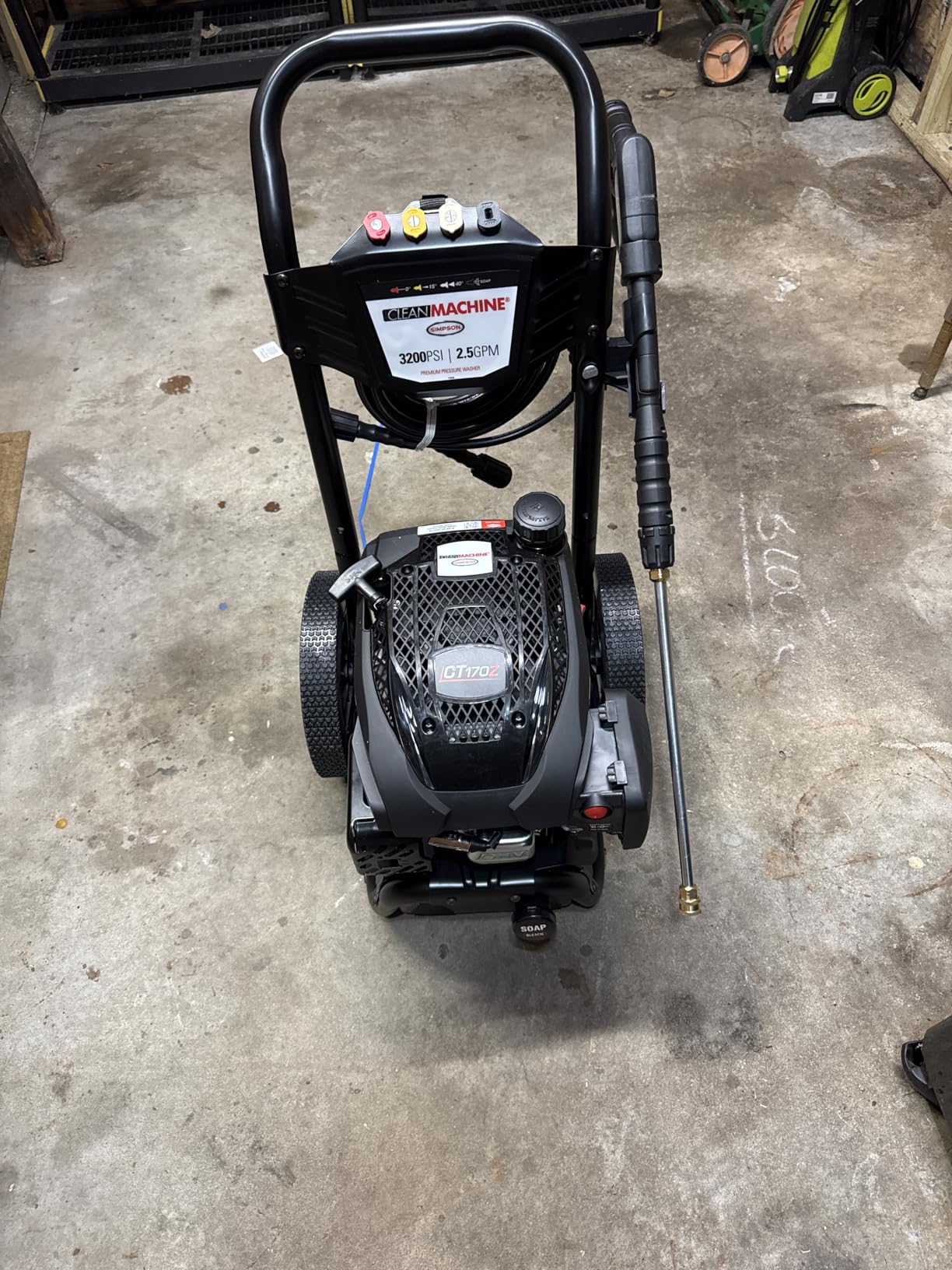 Simpson Cleaning 3200 PSI Gas Pressure Washer, 2.5 GPM Residential Power Washer with Soap Tank and Turbo Nozzle, 25' Hose, Clean Machine, 49-State (CM61456) customer photo 2