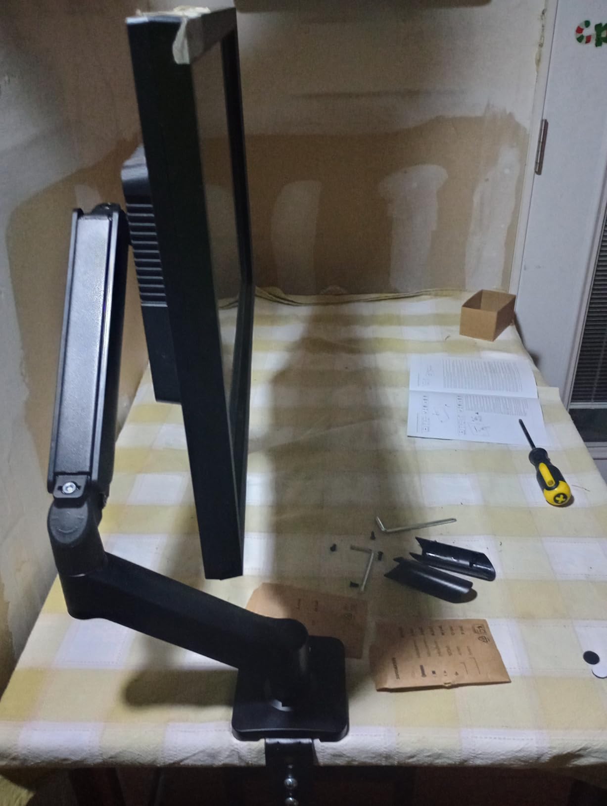 Fellowes Everyday Plus Dual Gas Spring Monitor Arm Holds Two Screens up to 32