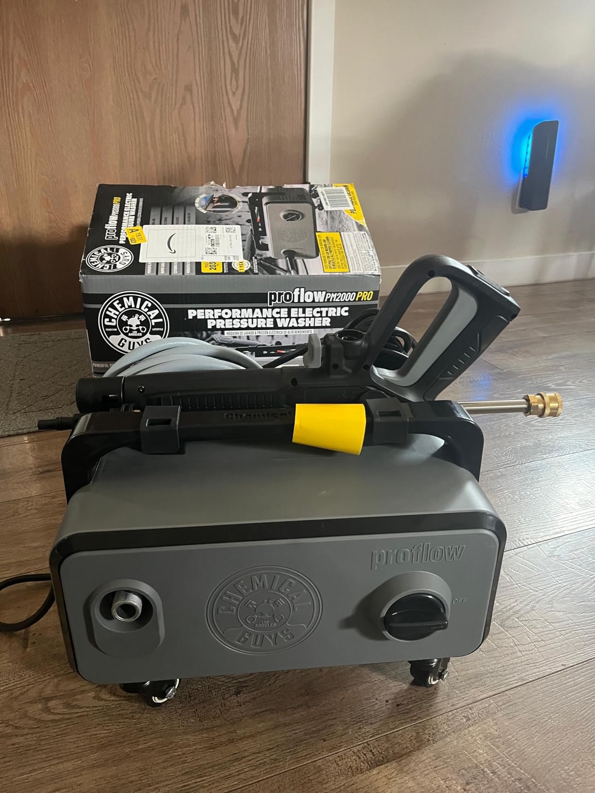 Chemical Guys Electric Pressure Washer PM2000 PRO - 2030 PSI, 1.77 GPM, 25' Flex Hose, Compact Design, 360° Casters, Standard Connections, Cable Storage - EQP411 customer photo 2