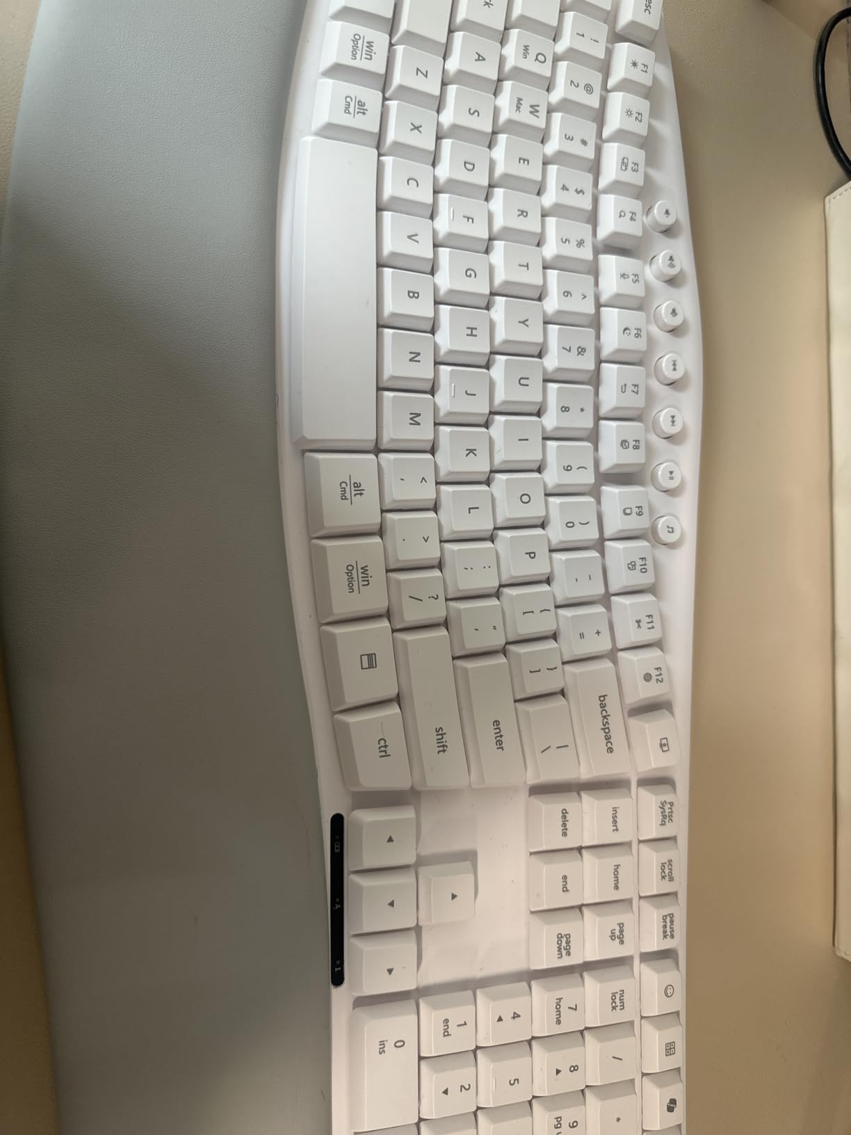 Wireless Keyboard and Mouse Combo, SABLUTE MA41 30dB Quiet Ergonomic Wave Keyboard Set with Soft Leather Palm Rest, Dual-System Switch for Windows/Mac, Ideal for Business Teams Home Office customer photo 2